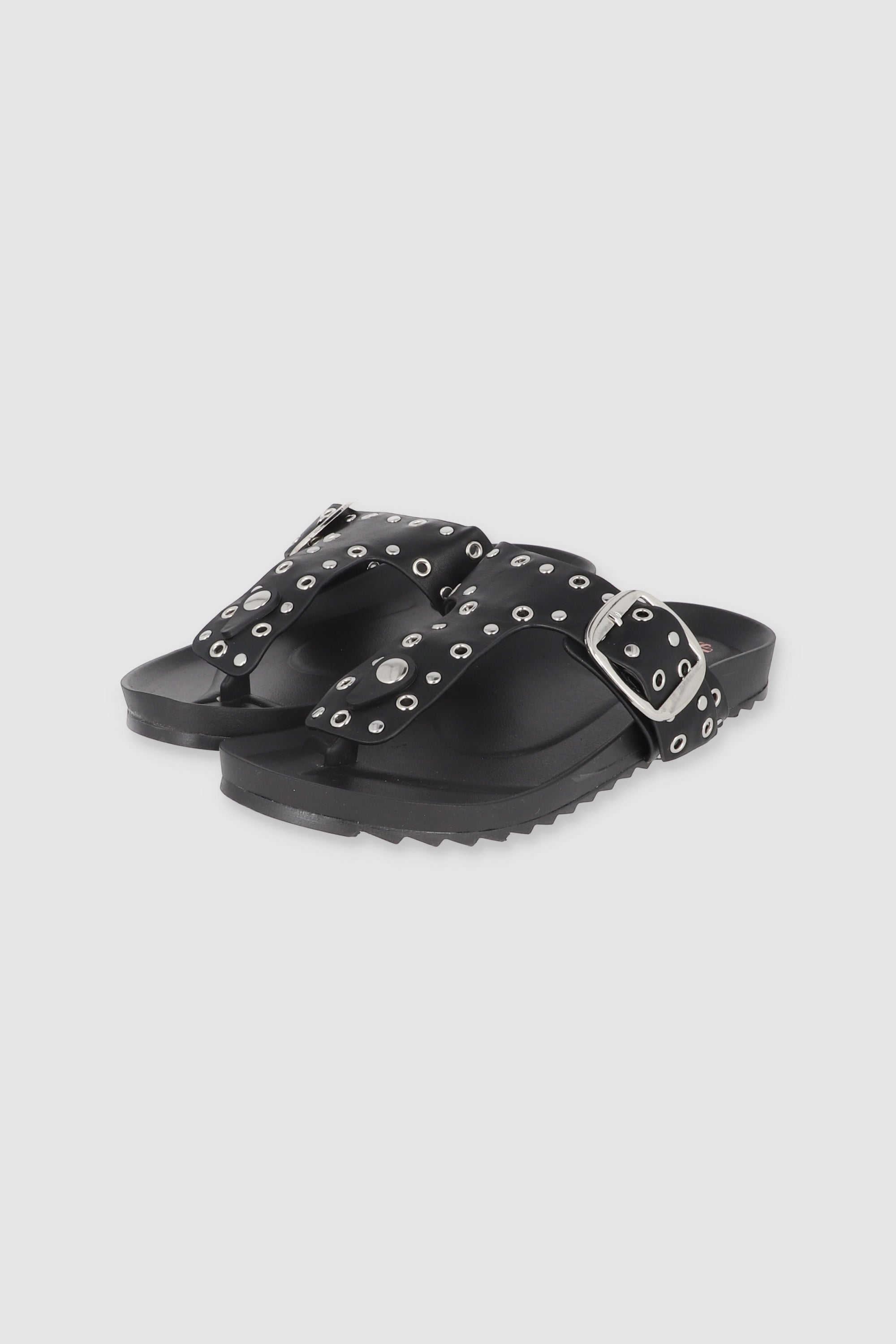 SANDALIA PATA DE GALLO STUDS NEGRO