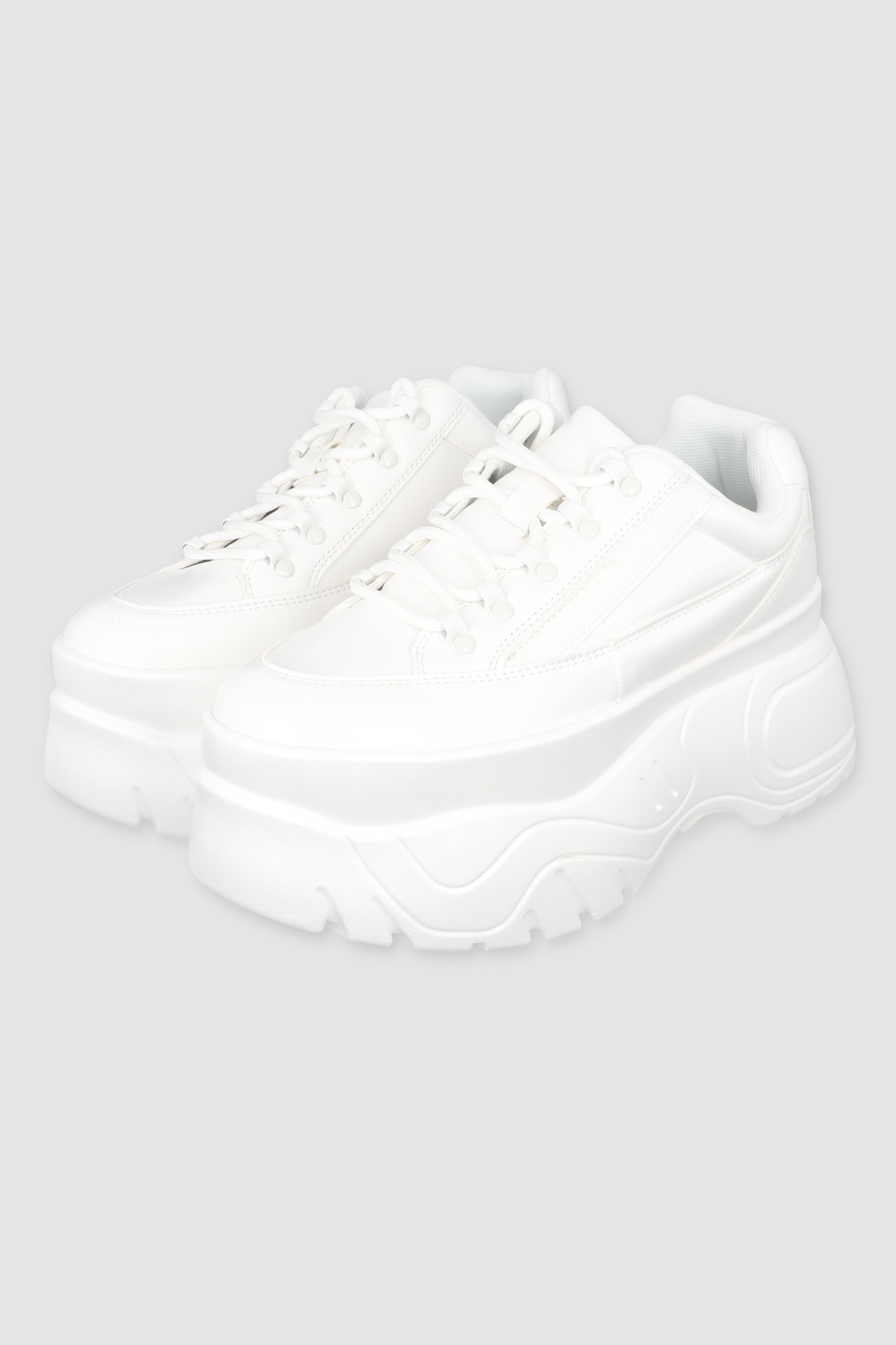 MEGA CHUNKY TENIS AGUJETA WHITE