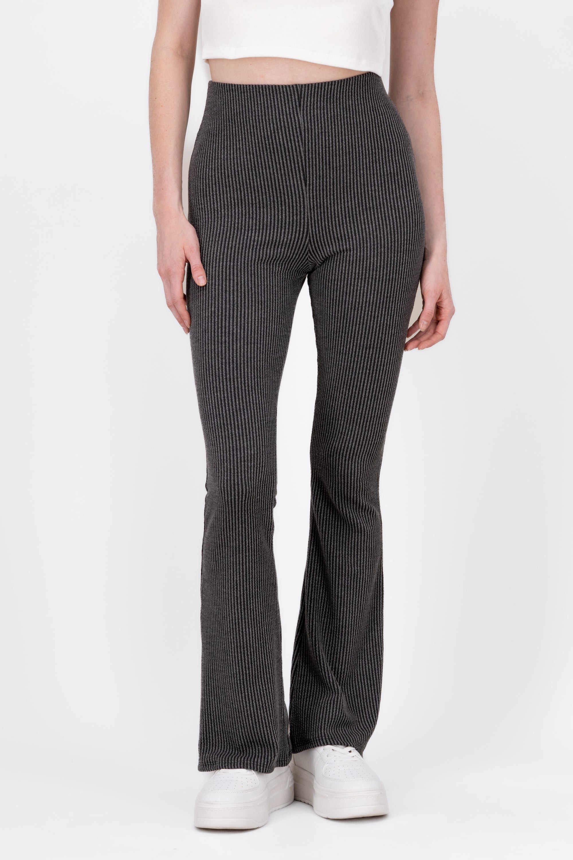 Pantalon Flare Textura GRIS OBSCURO