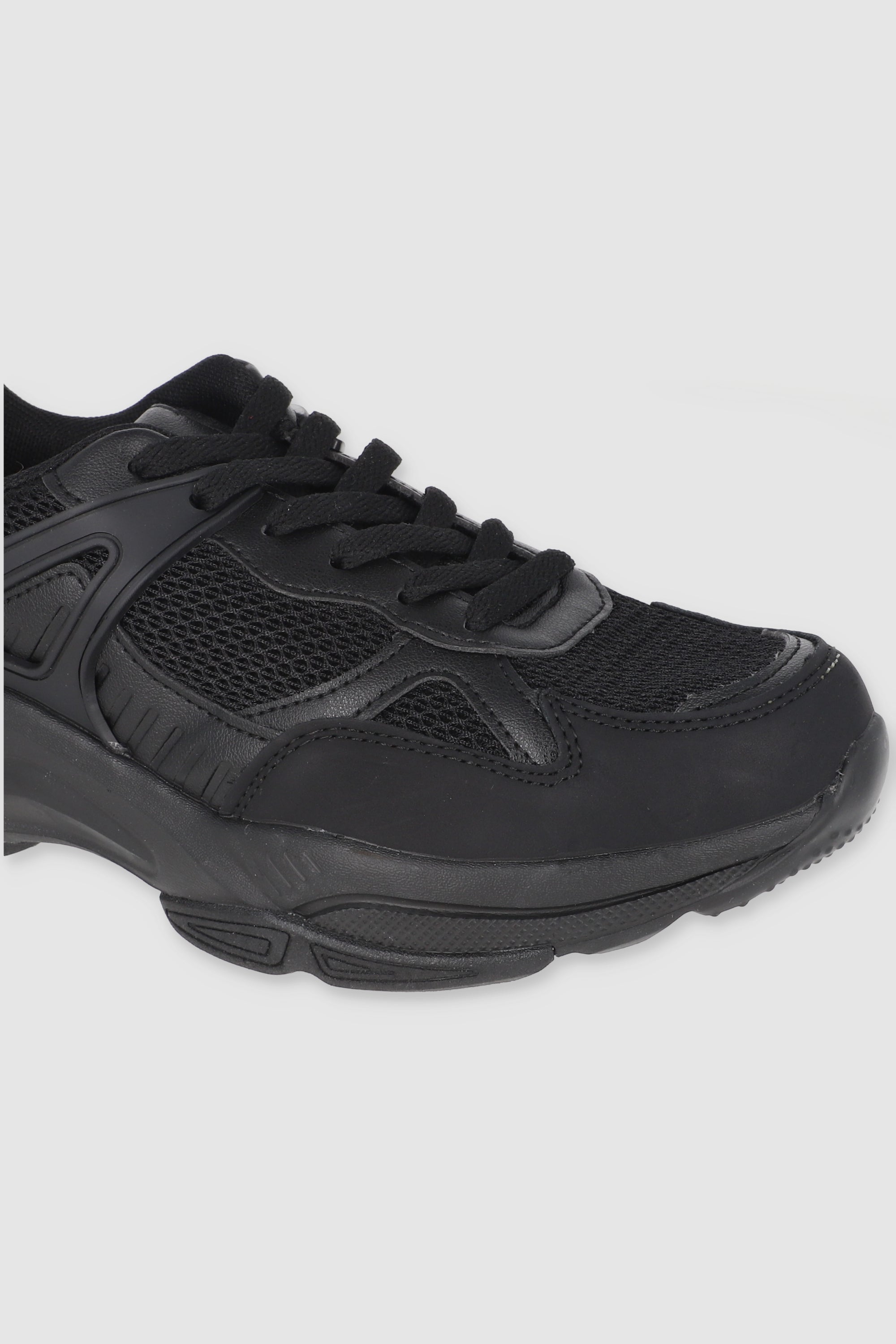 RUNNER TENIS CONTRAST MATERIALS BLACK