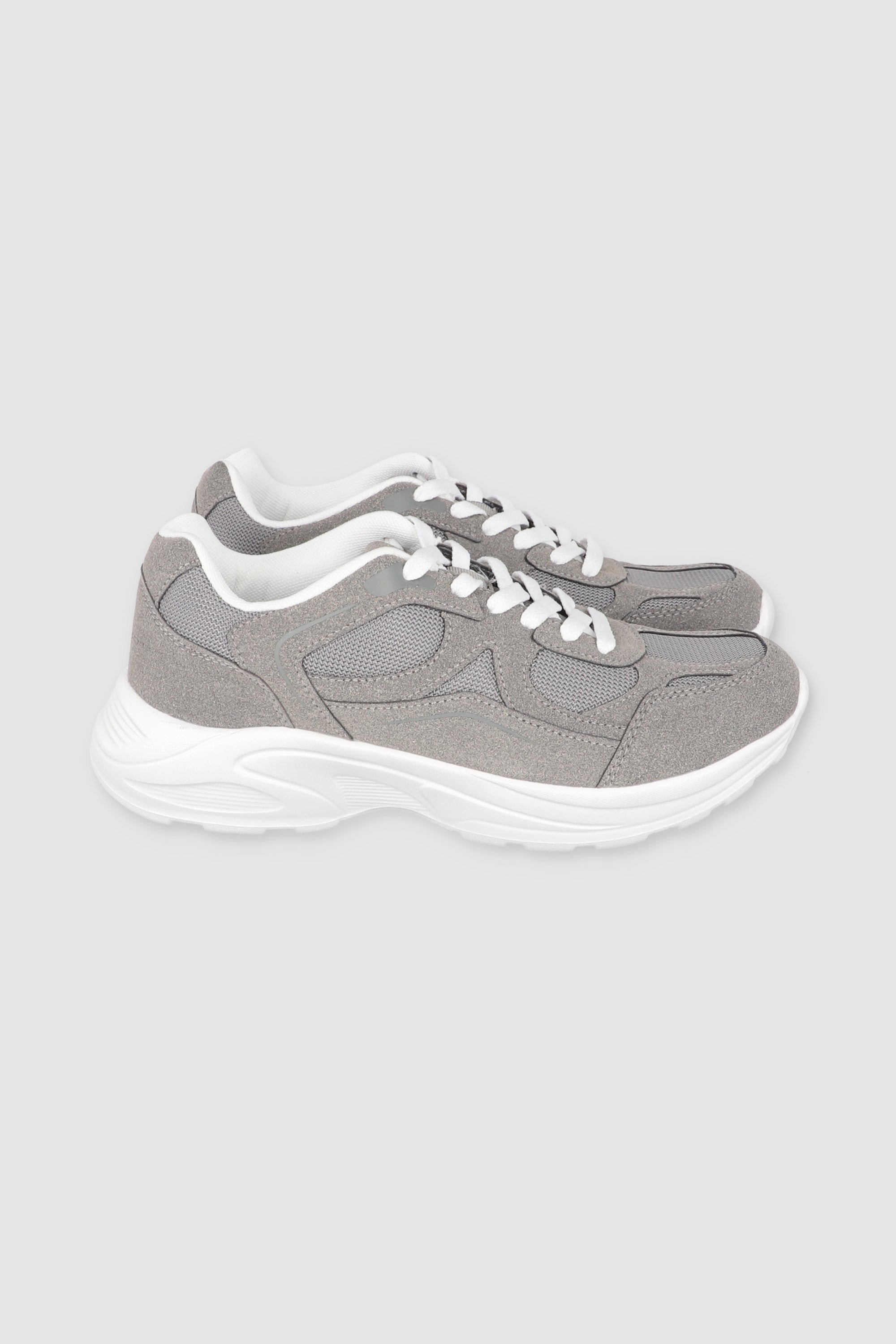 Tenis runner cortes mesh GRIS