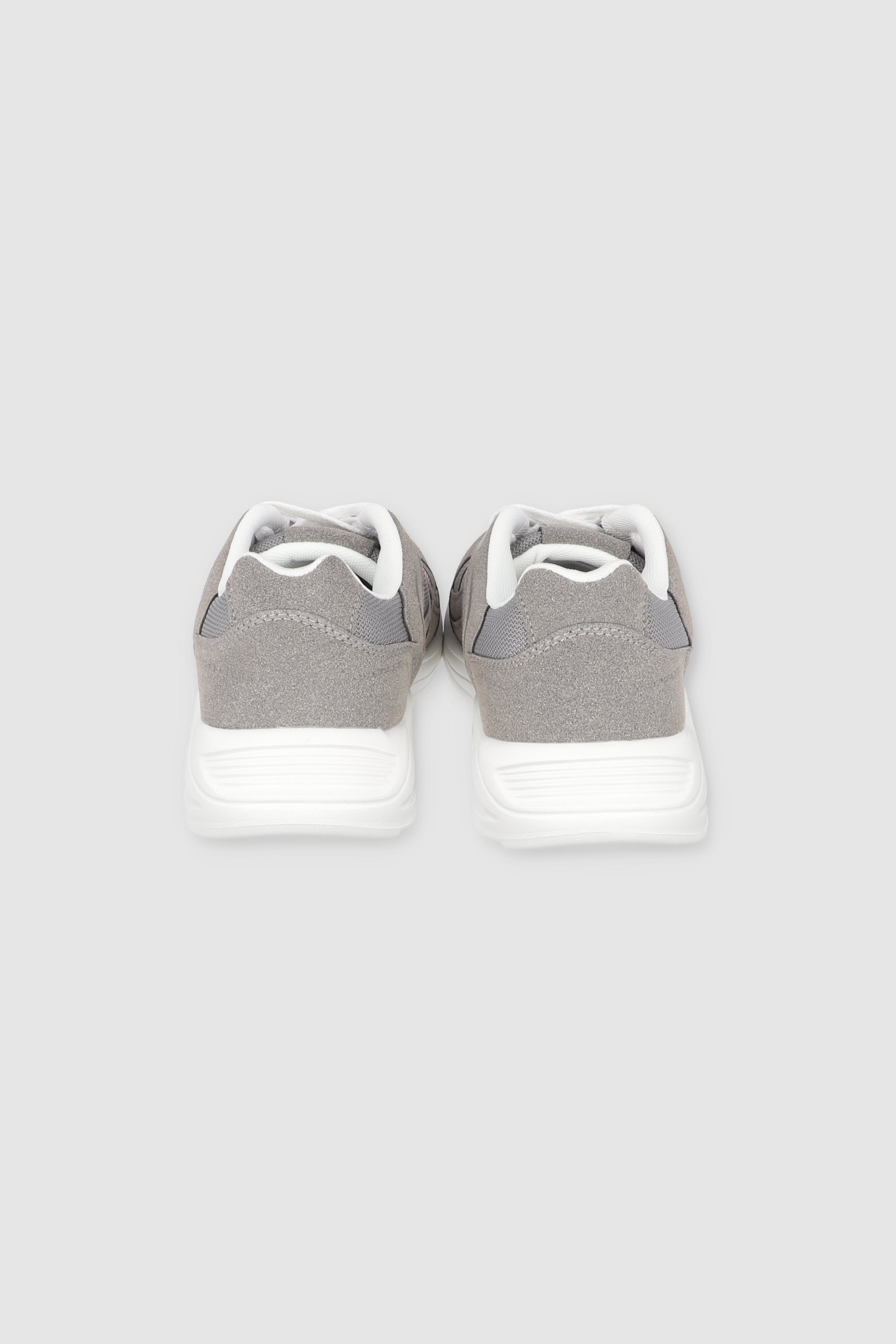 Tenis runner cortes mesh GRIS
