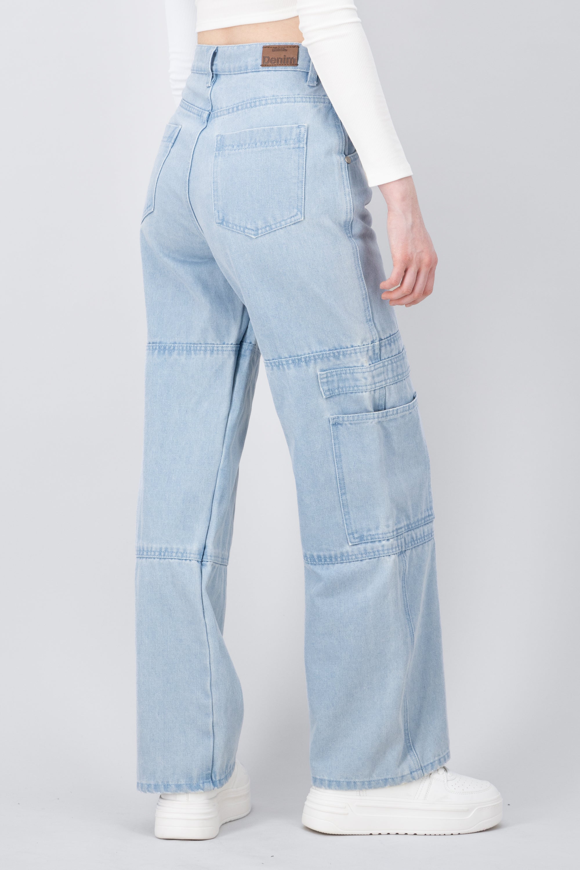 Jeans wide leg charge tapes BleACHED