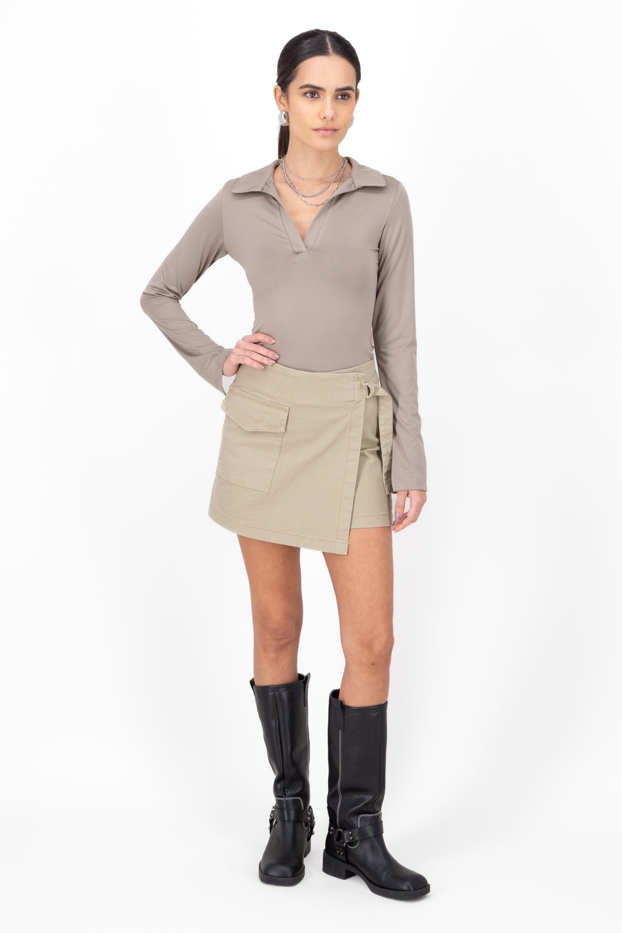 Falda short cruzado con bolsa cargo Hypsters KHAKI