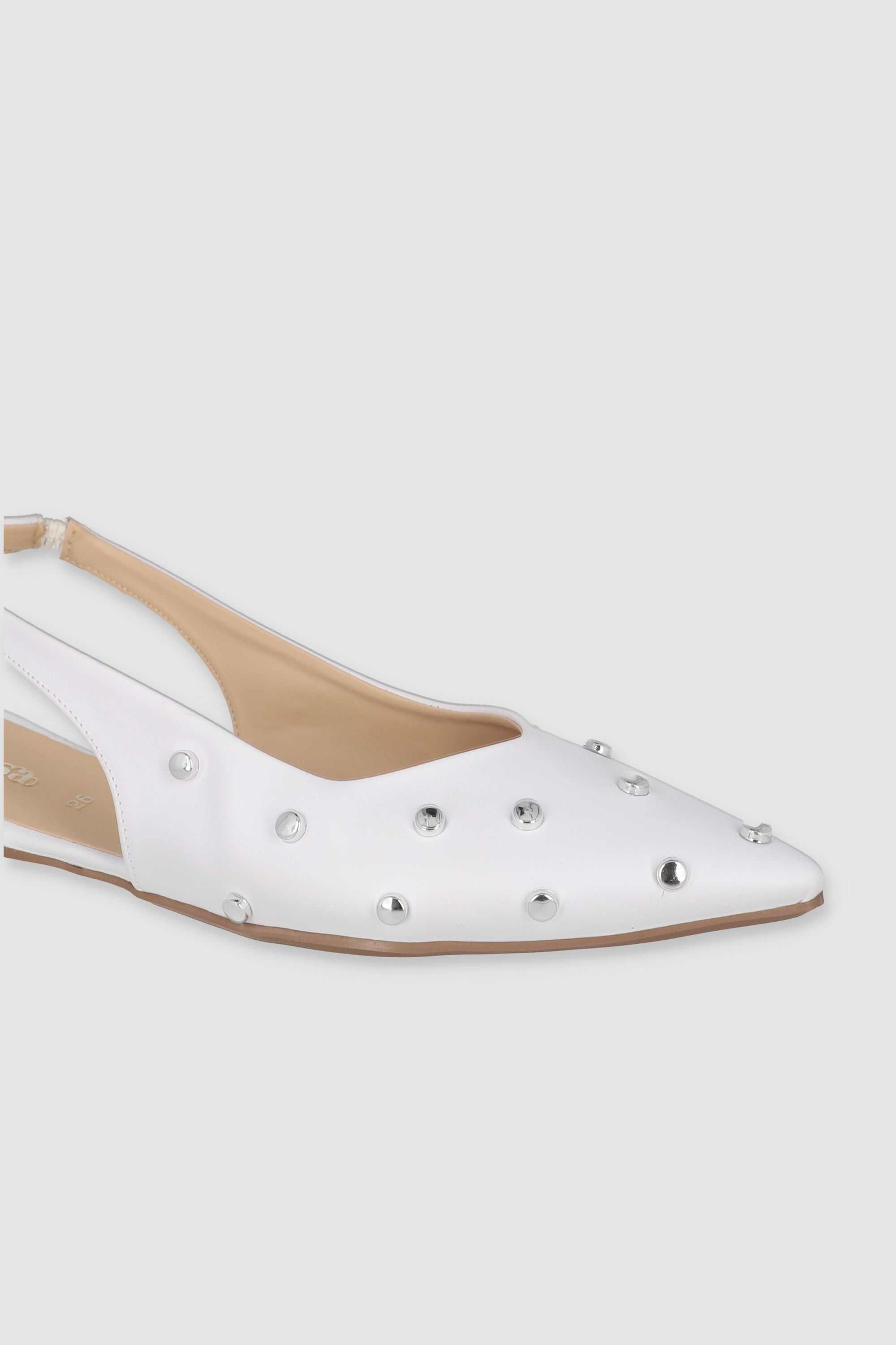 Flat Pointy Studs BLANCO