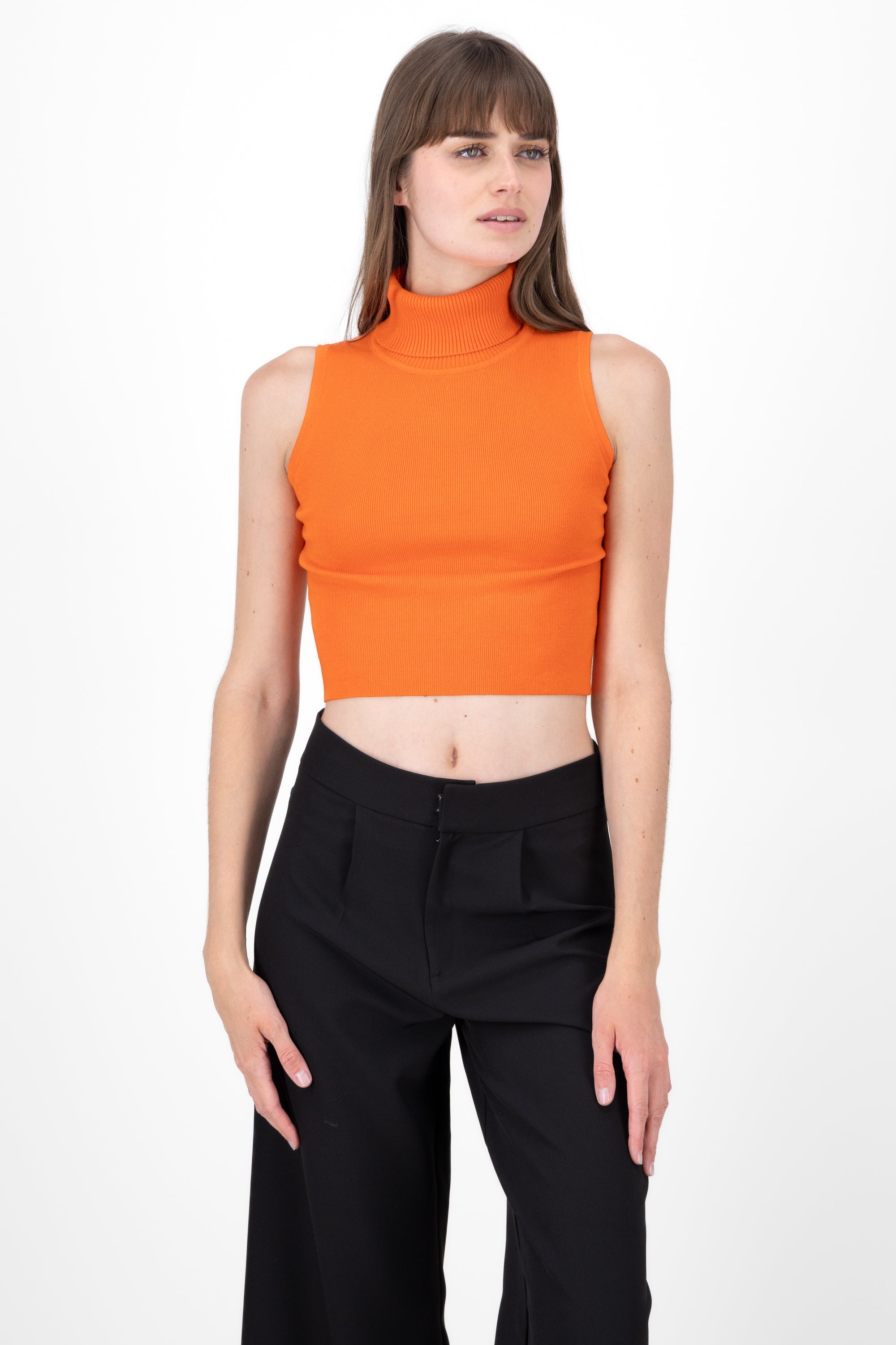 Top tejido cuello alto sin mangas NARANJA