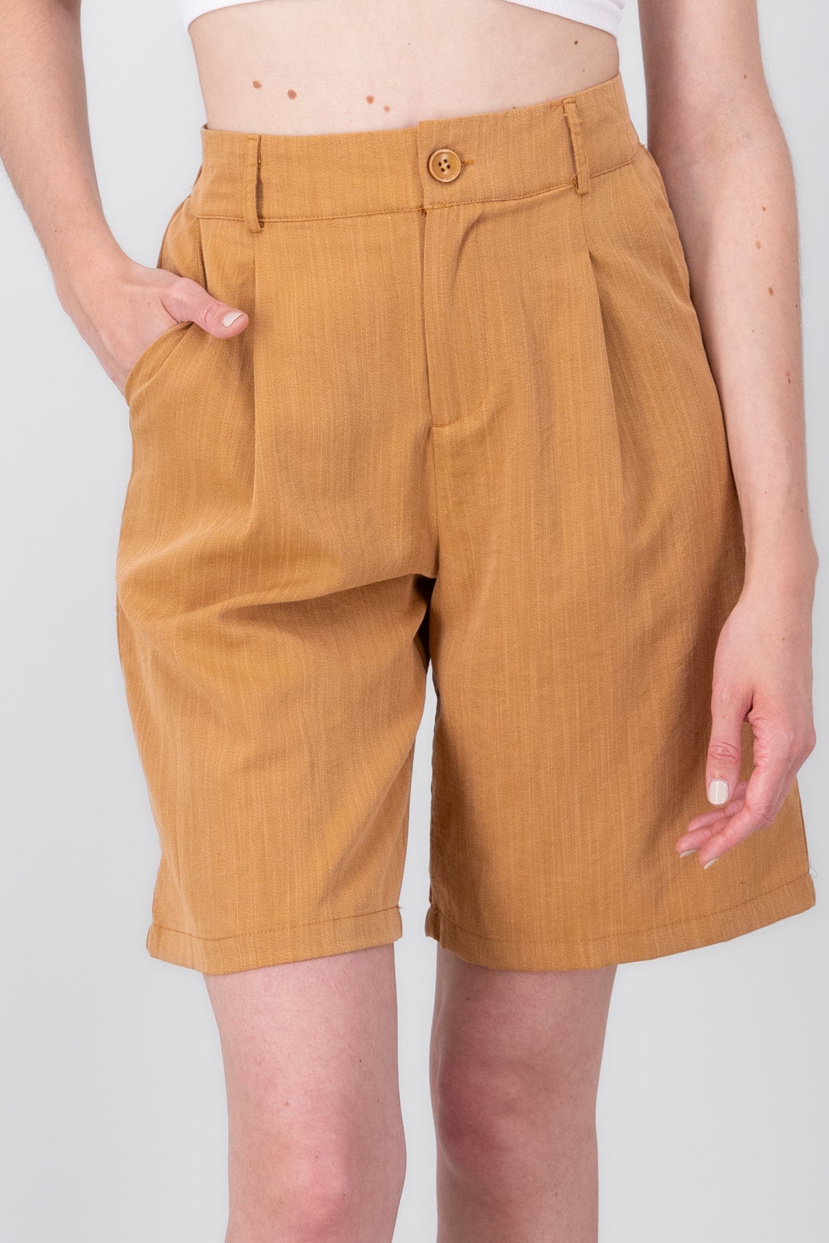 Long shorts with waistband and hyppsters button COFFEE