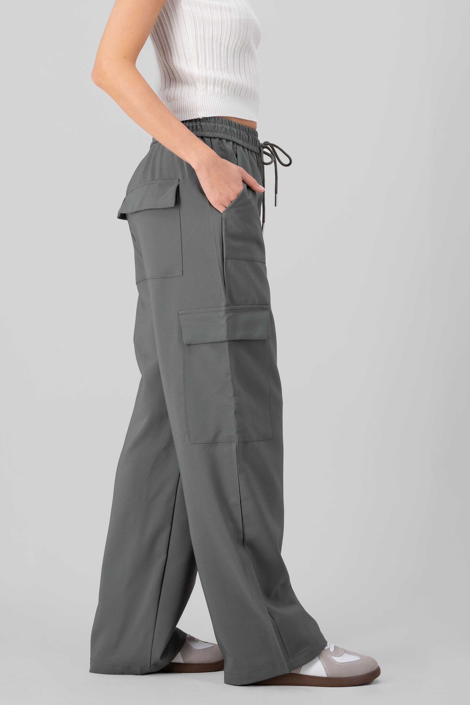 Pantalon amplio bolsas cargo SAGE