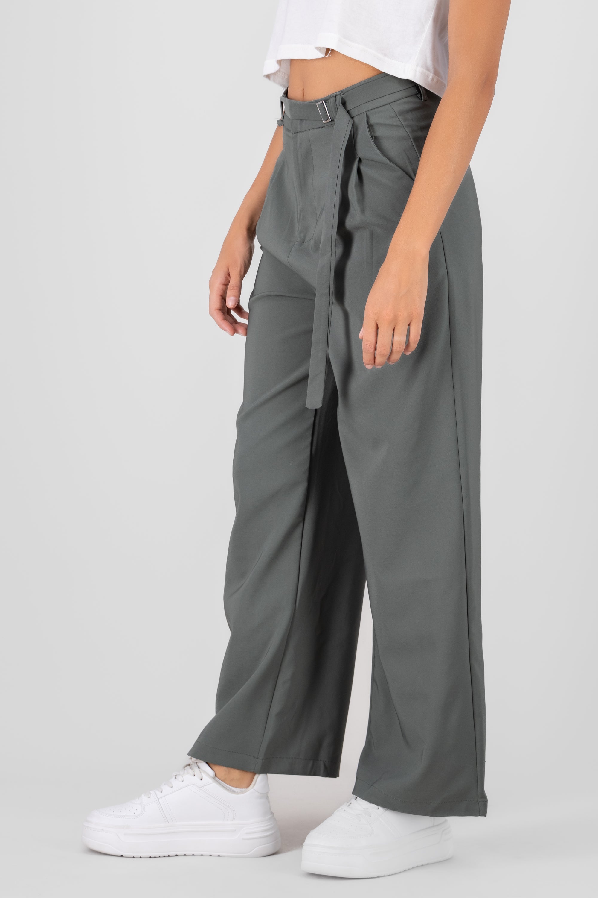 Pantalon amplio pinzas detalle cinturon SAGE