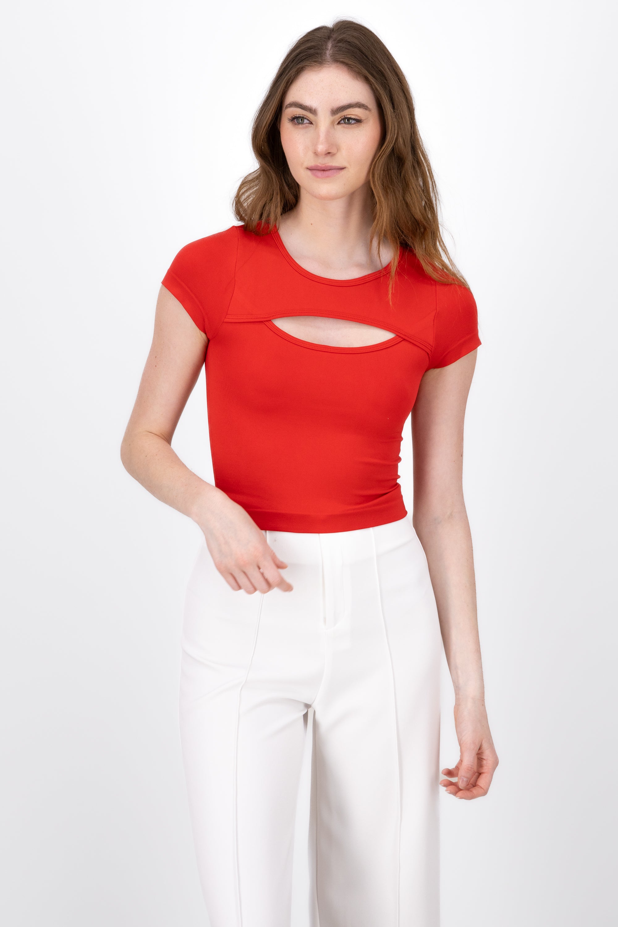 Top De Manga Corta Con Cut Out ROJO