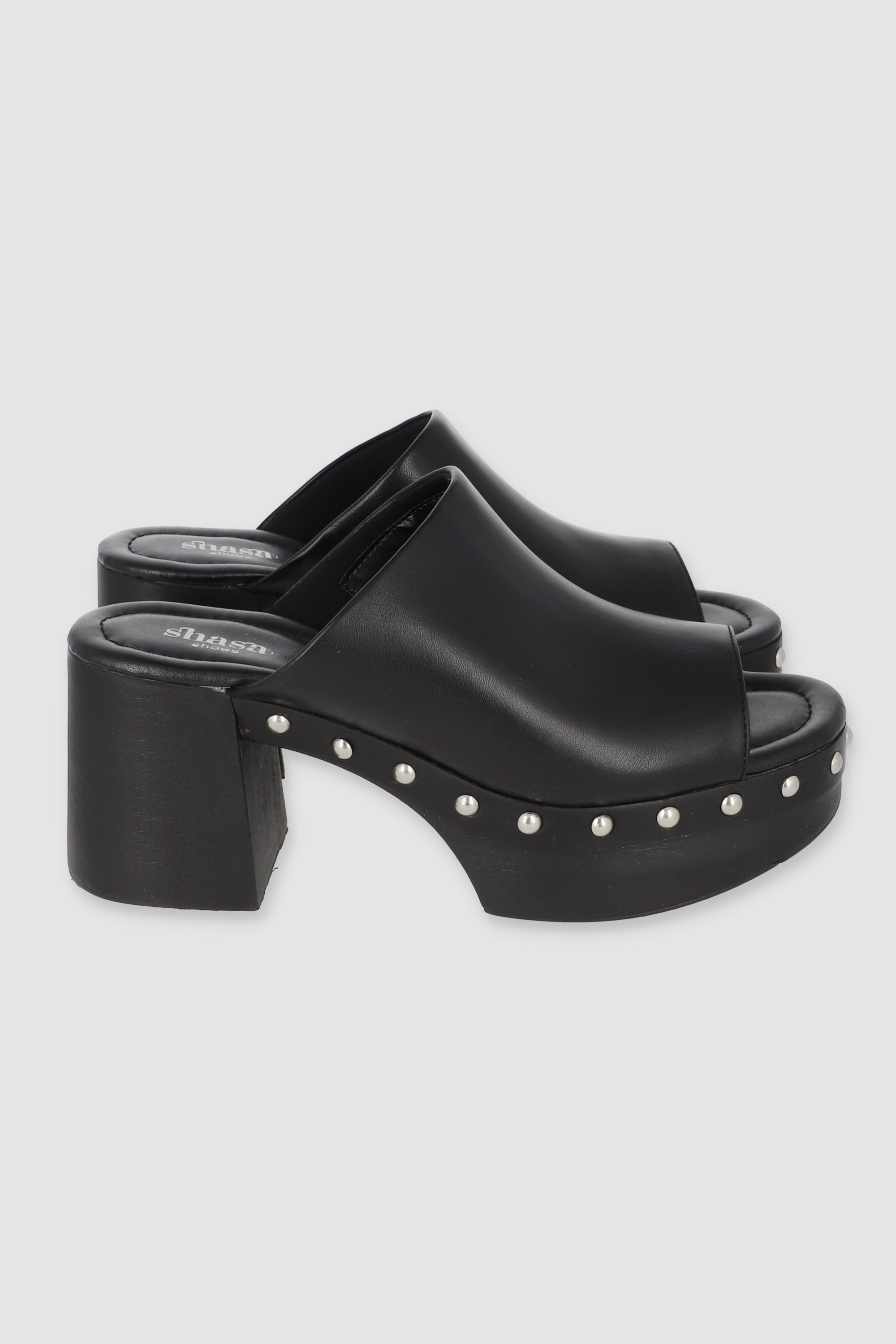 Tacón sueco detalle studs peep toe NEGRO