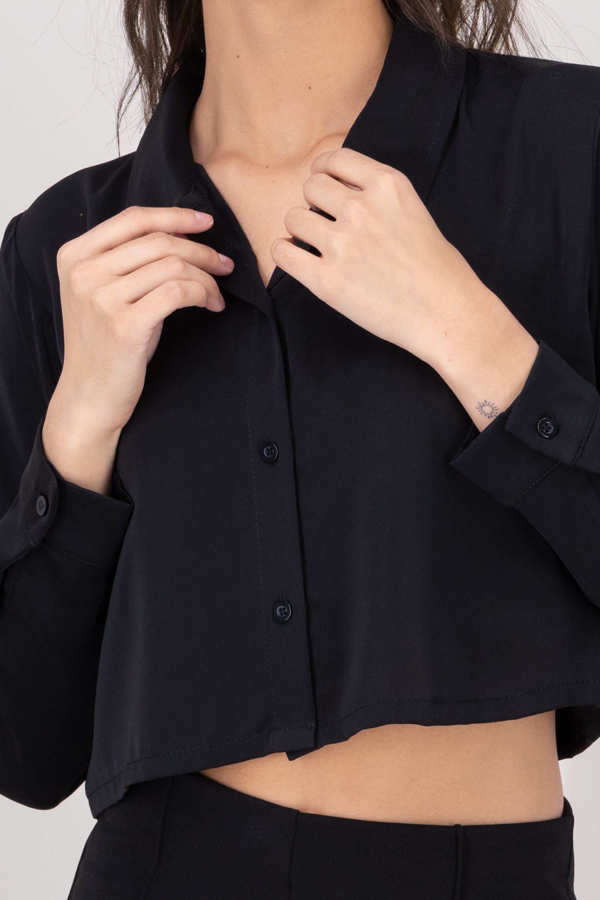 Lisa Crop shirt BLACK