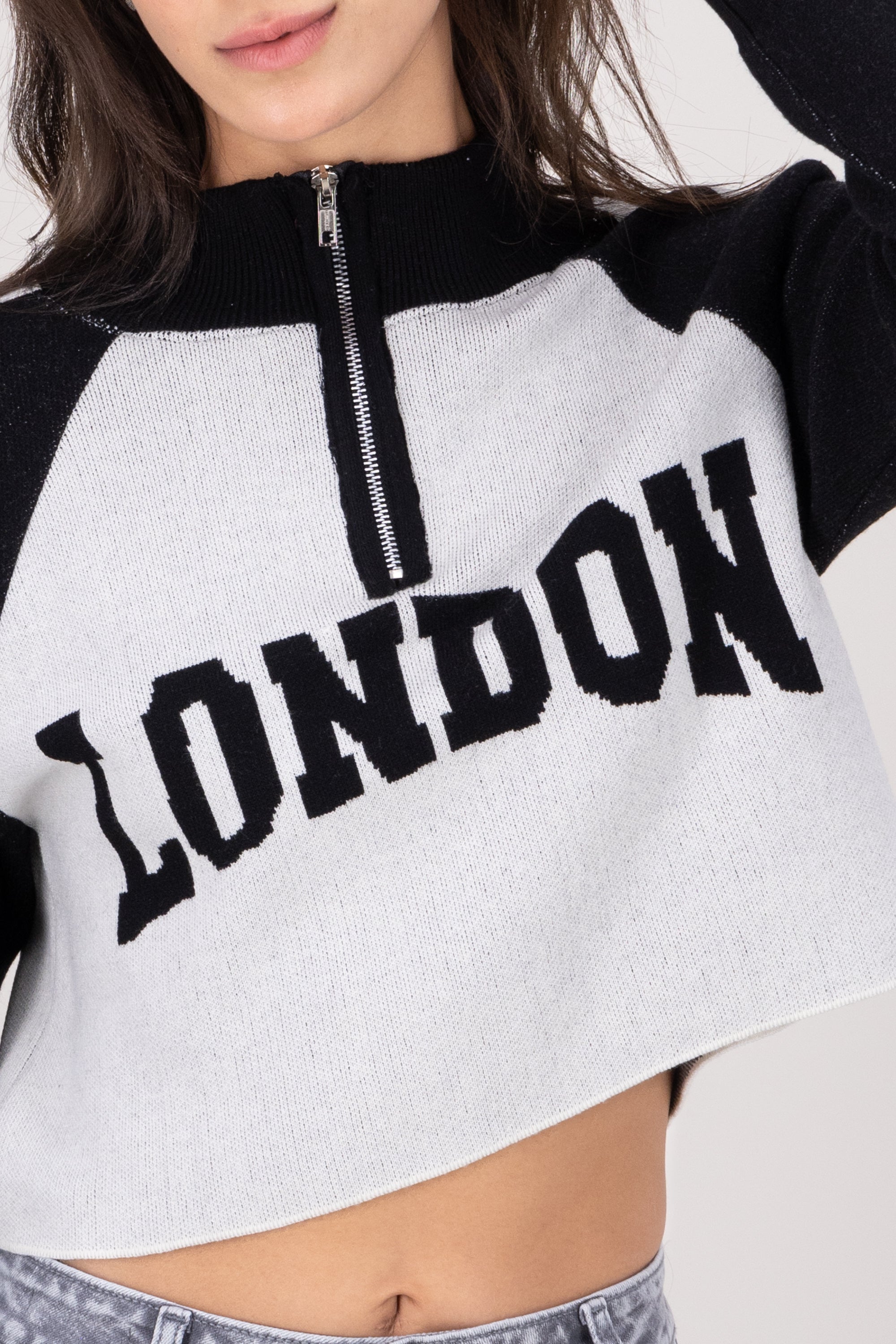 Sueter London Crop Manga Larga NEGRO COMBO