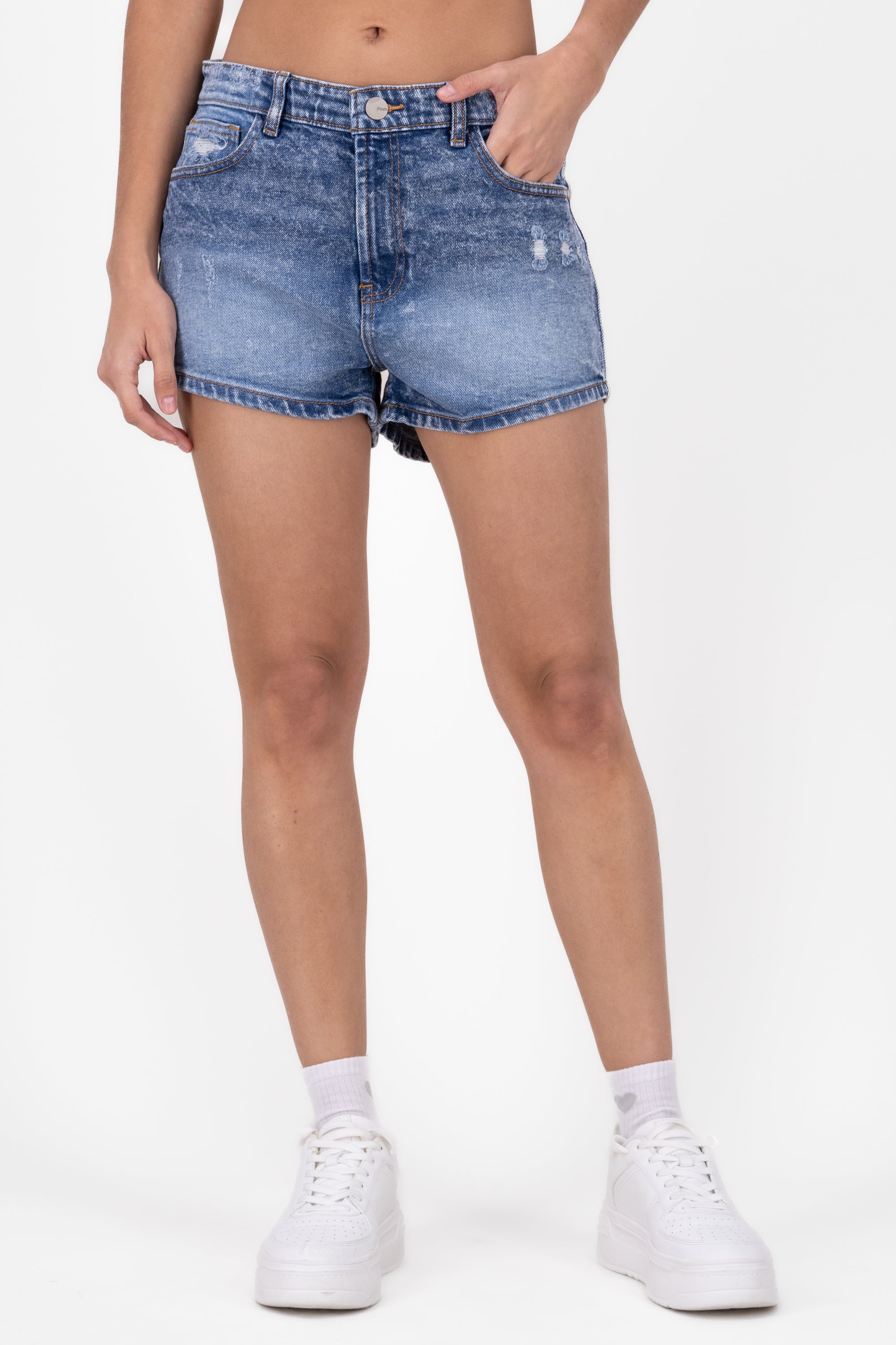 Denim Short Con Desgastes MEDIUM WASH