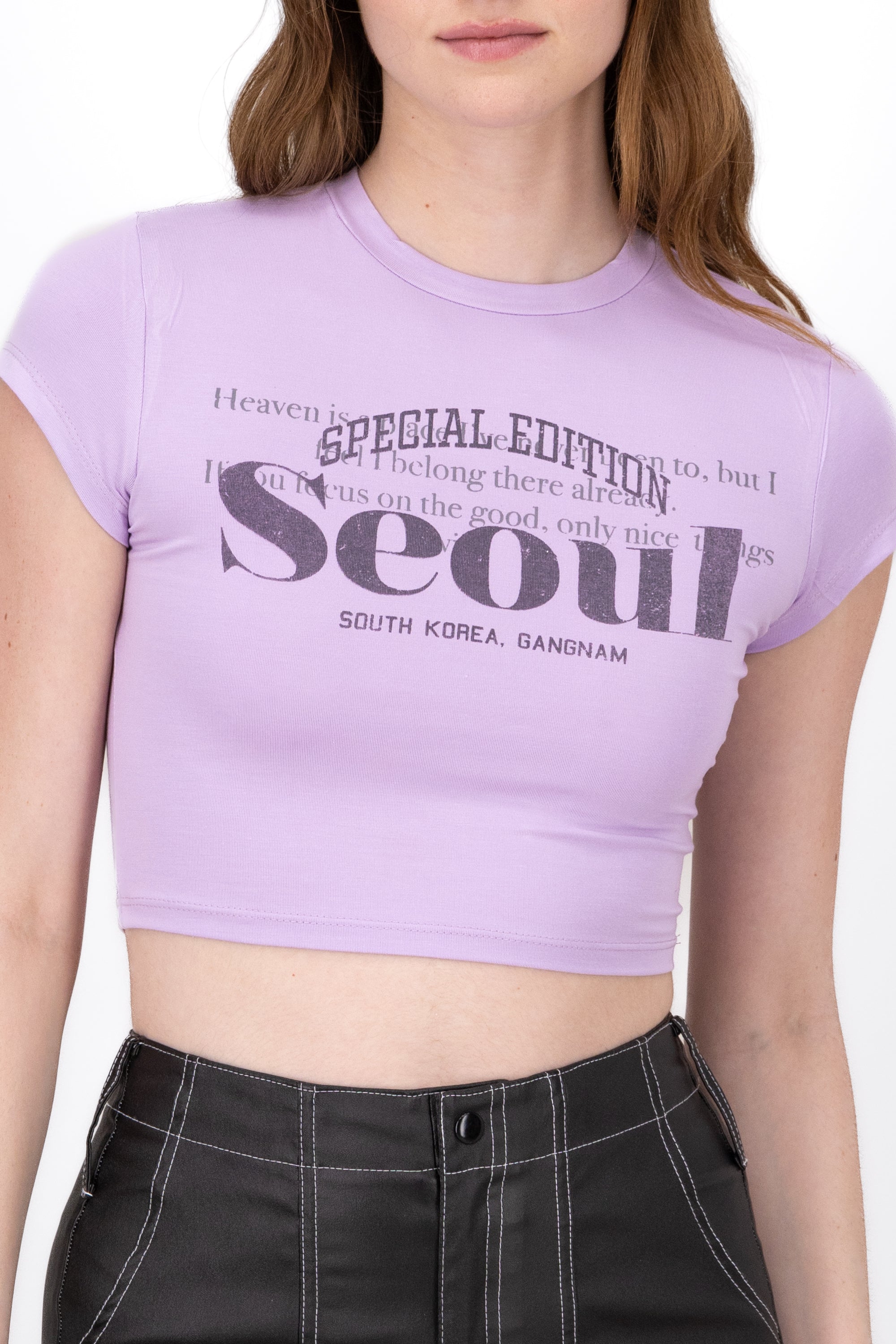 Playera Crop Seoul LILA