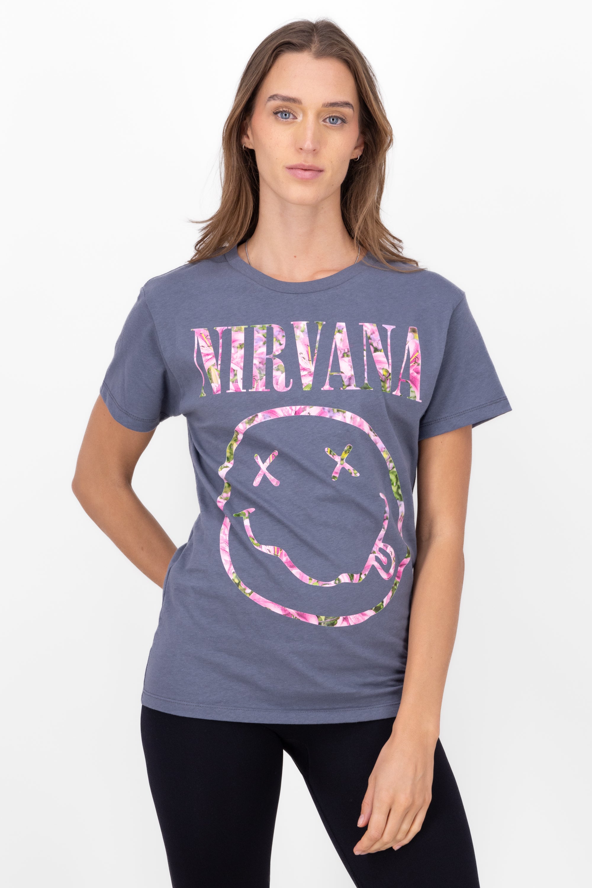 Nirvana Playera Face Flowers Short Manga Over Dark gray