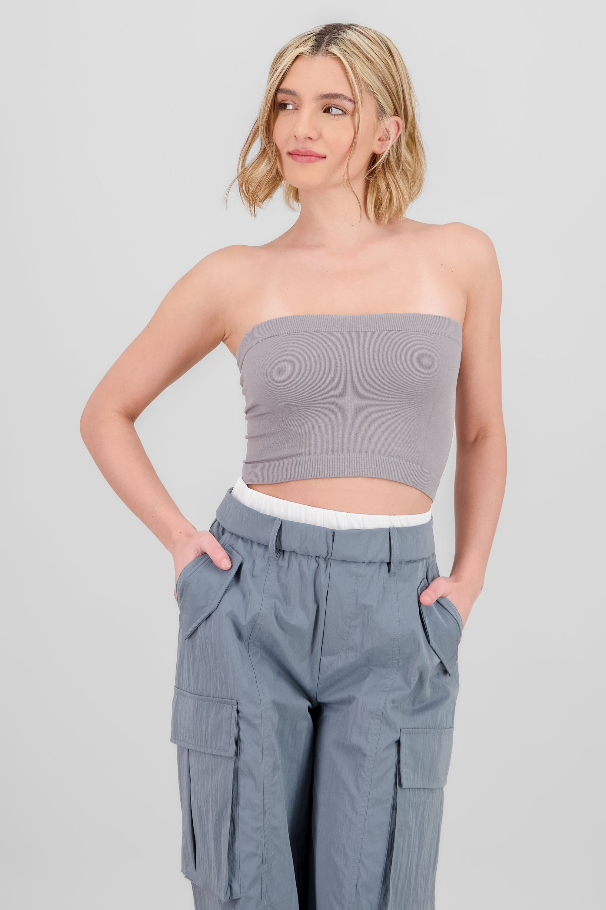 Top strapless liso GRIS CLARO