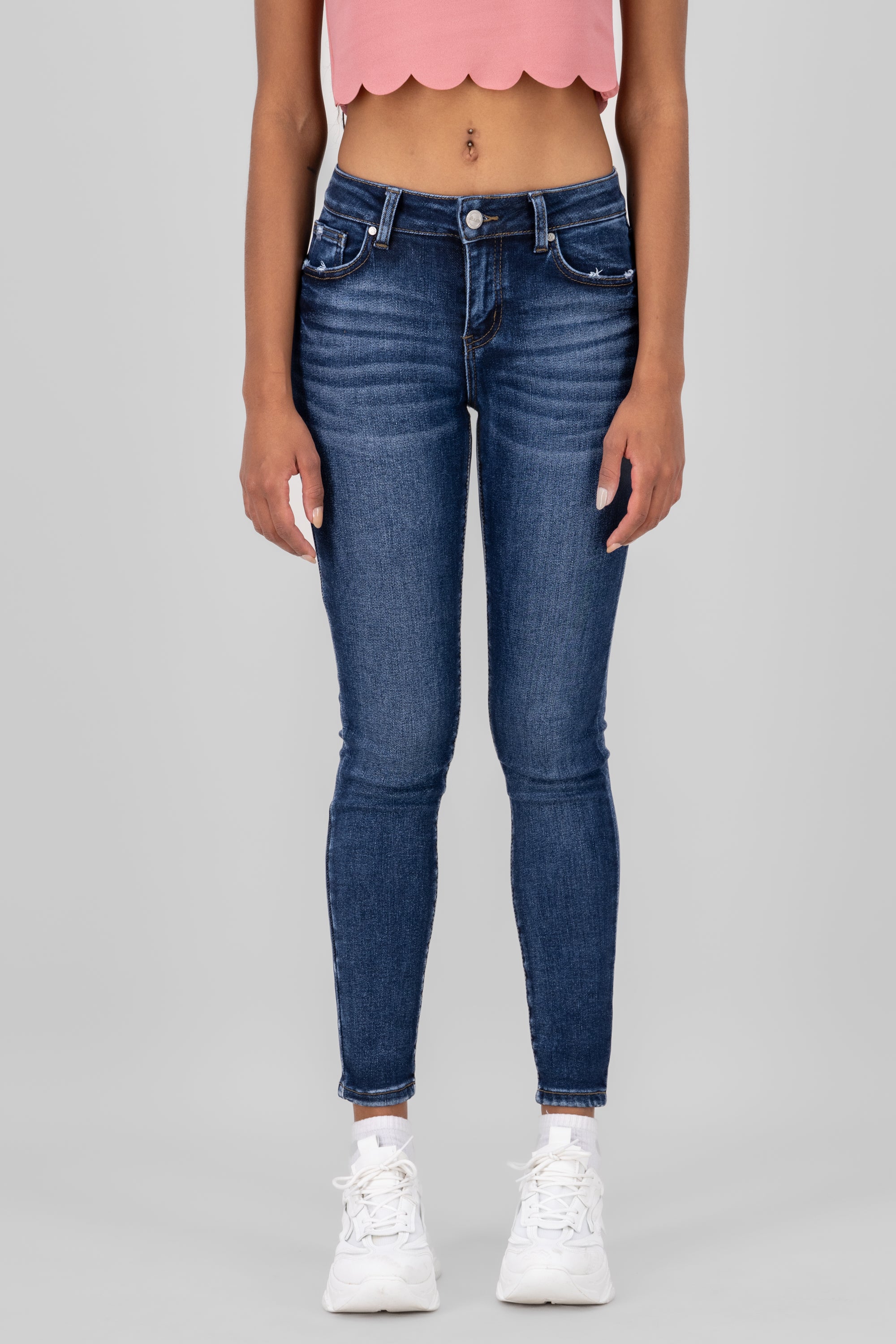 Jeans skinny básicos DARK WASH