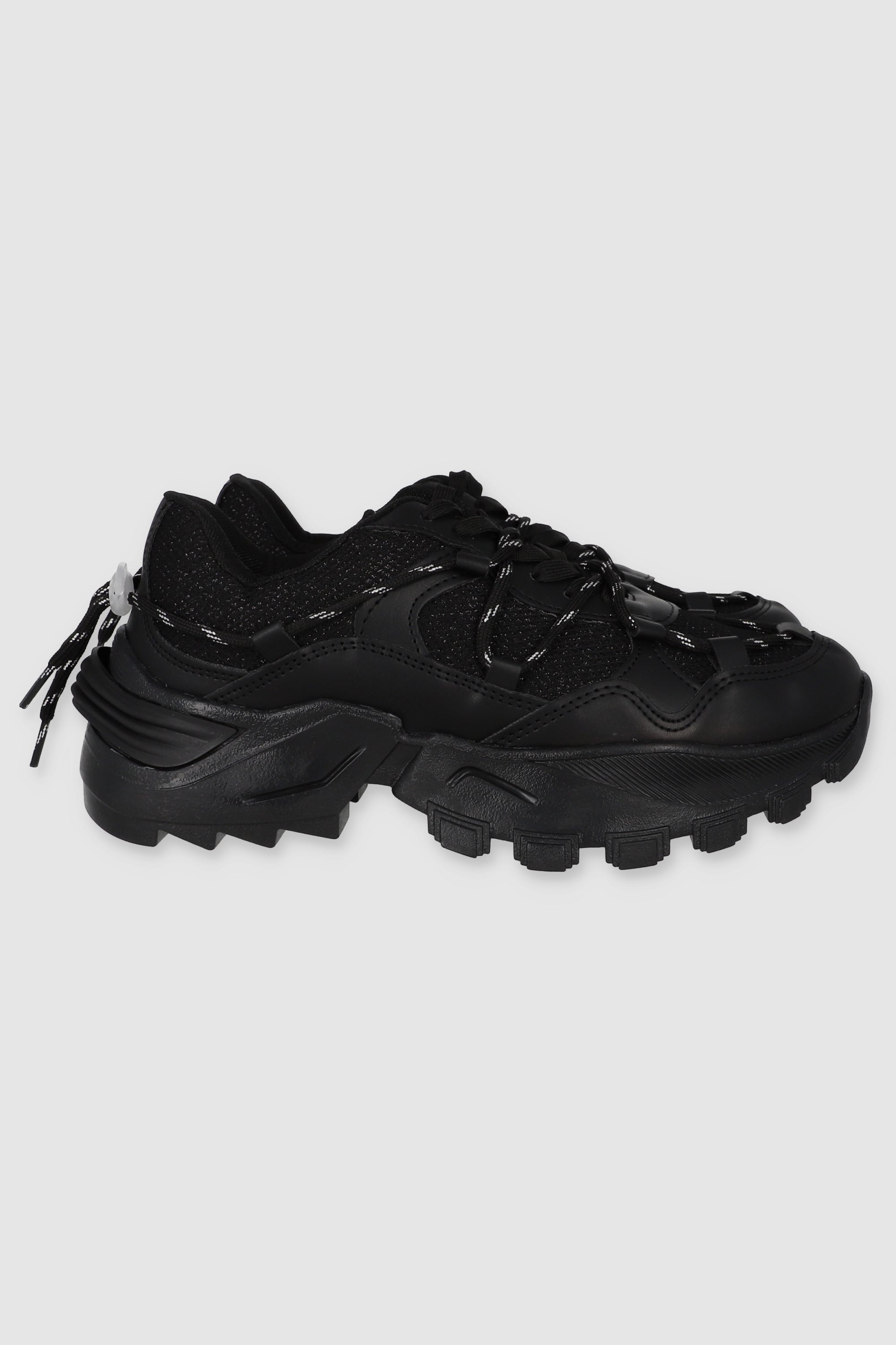 TENIS CHUNKY CORDON NEGRO