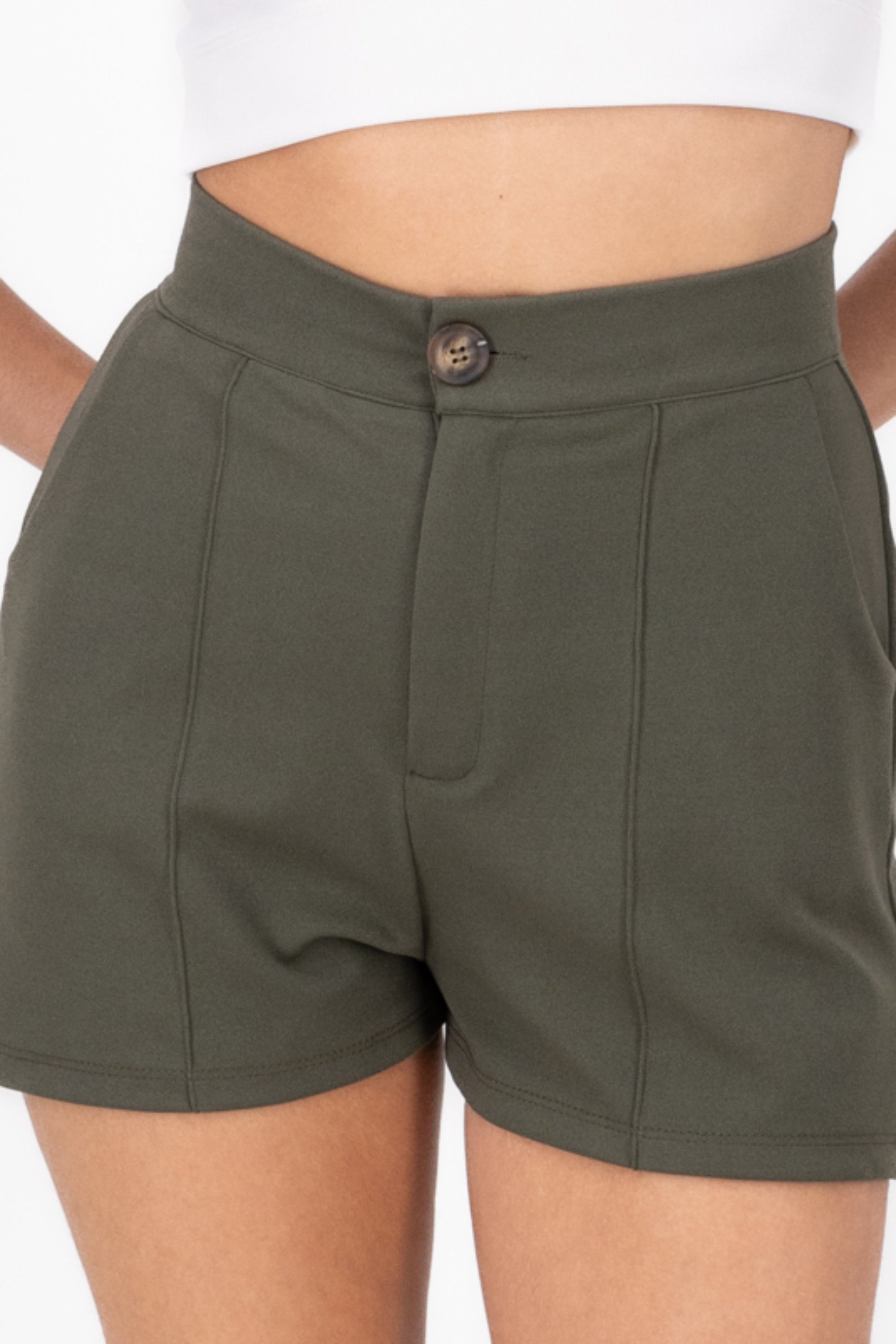 Short detalle pinzas OLIVO