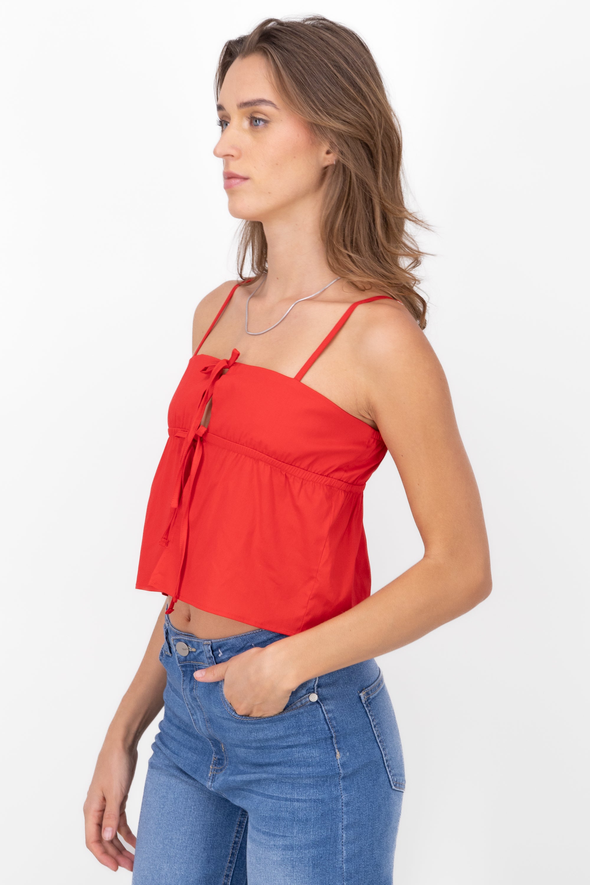 Blusa crop tirantes detalle amarre ROJO