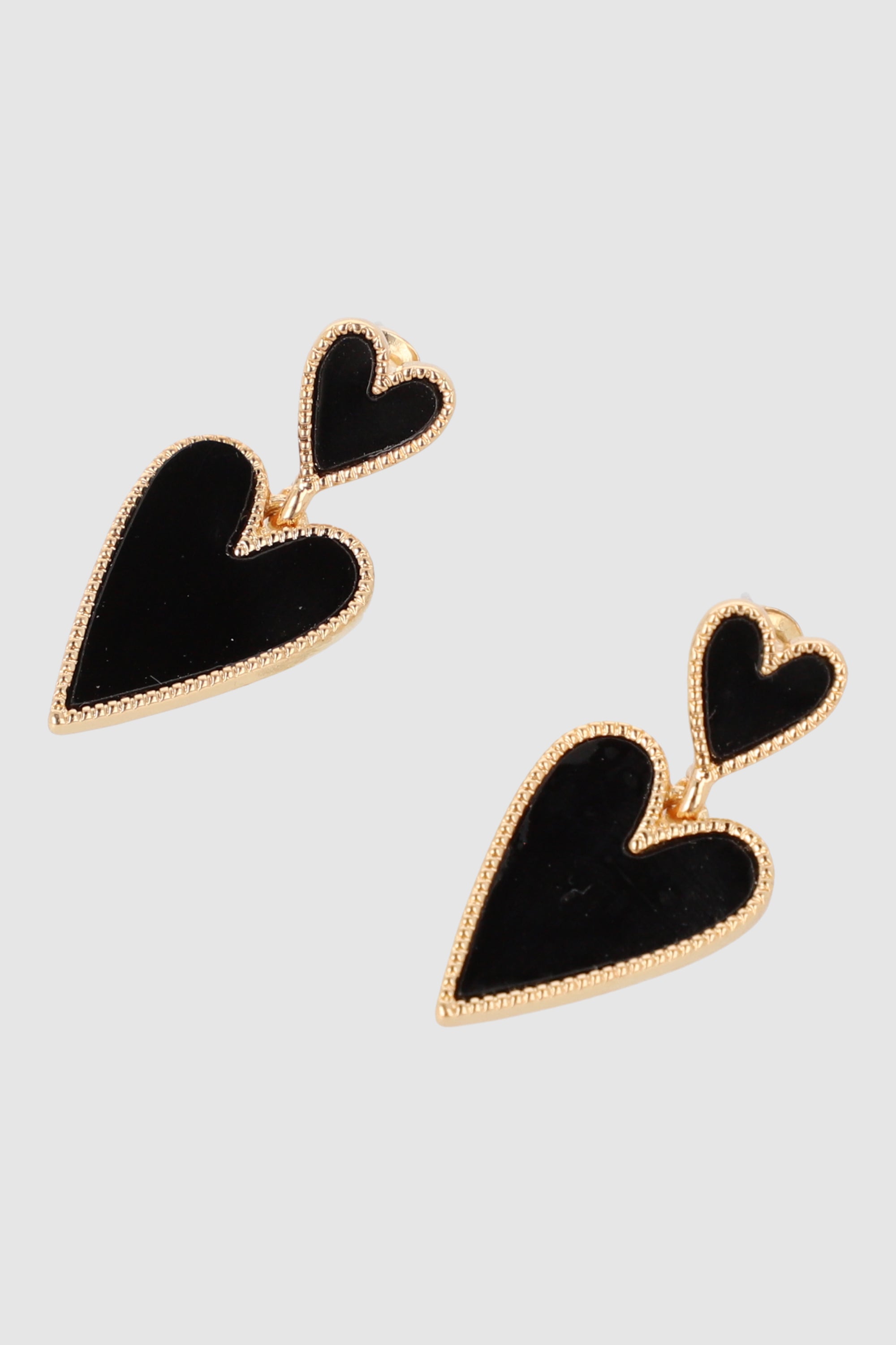 Aretes de doble corazón esmaltados NEGRO