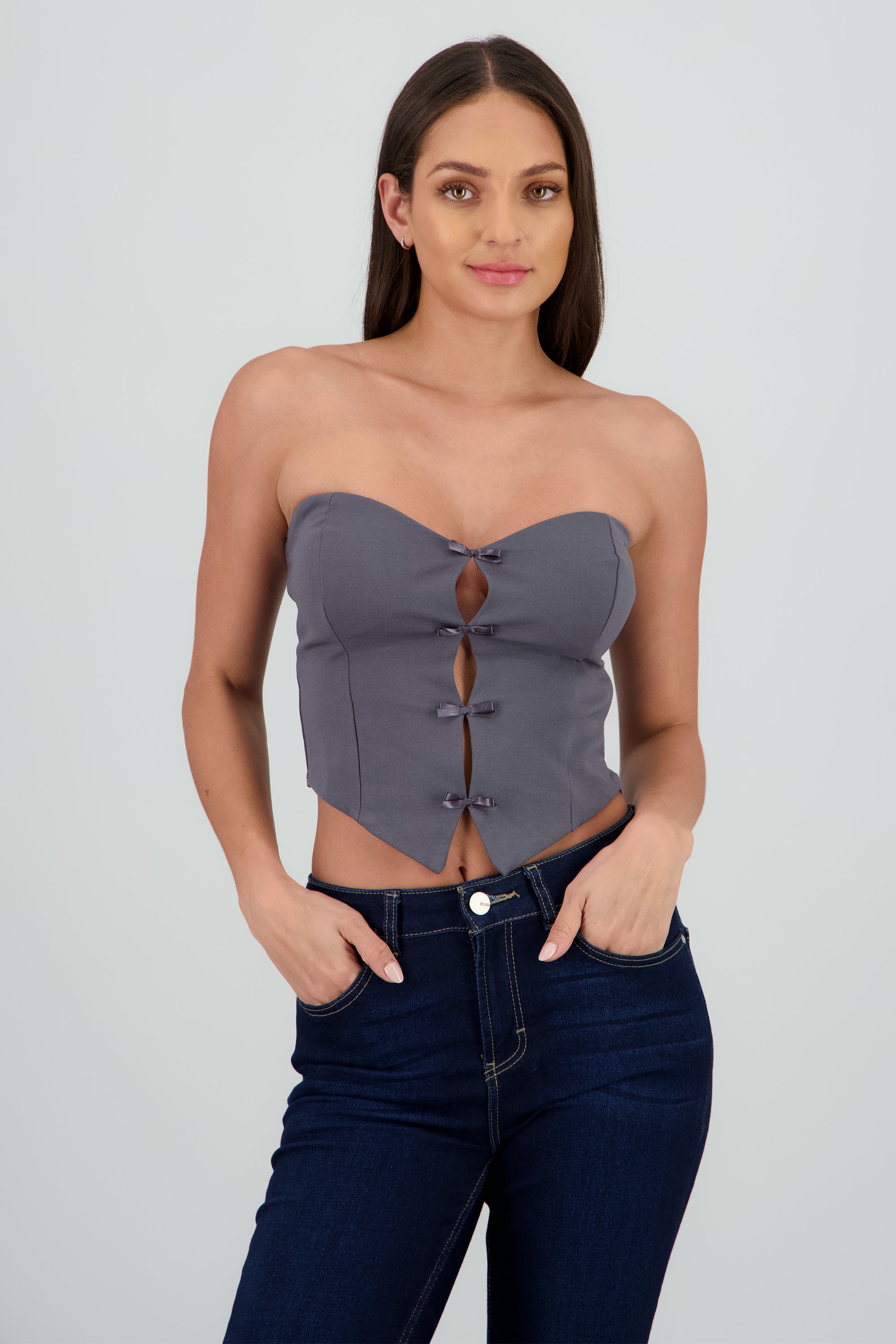 Top strapless detalle moños GRIS OBSCURO