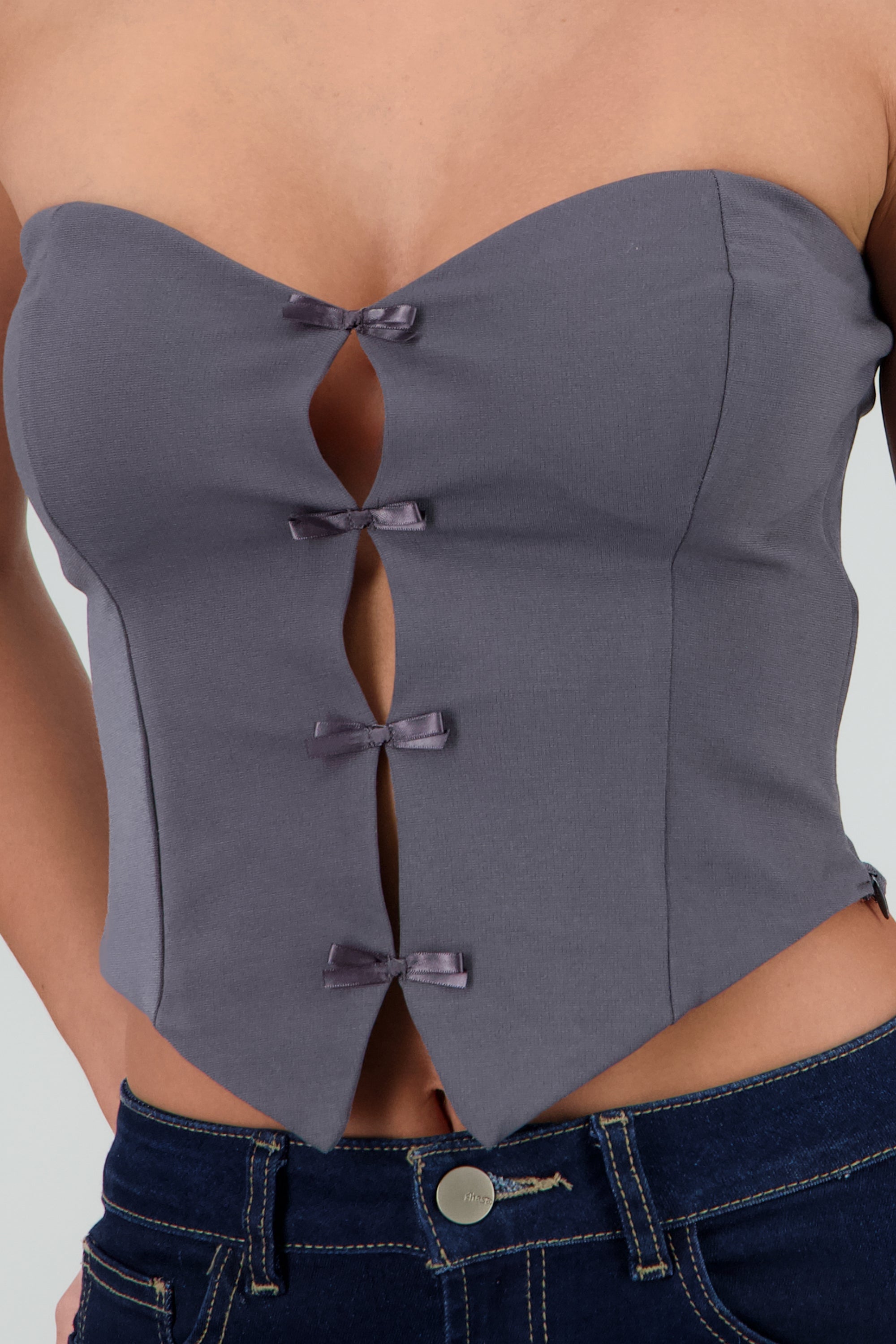 Top strapless detalle moños GRIS OBSCURO
