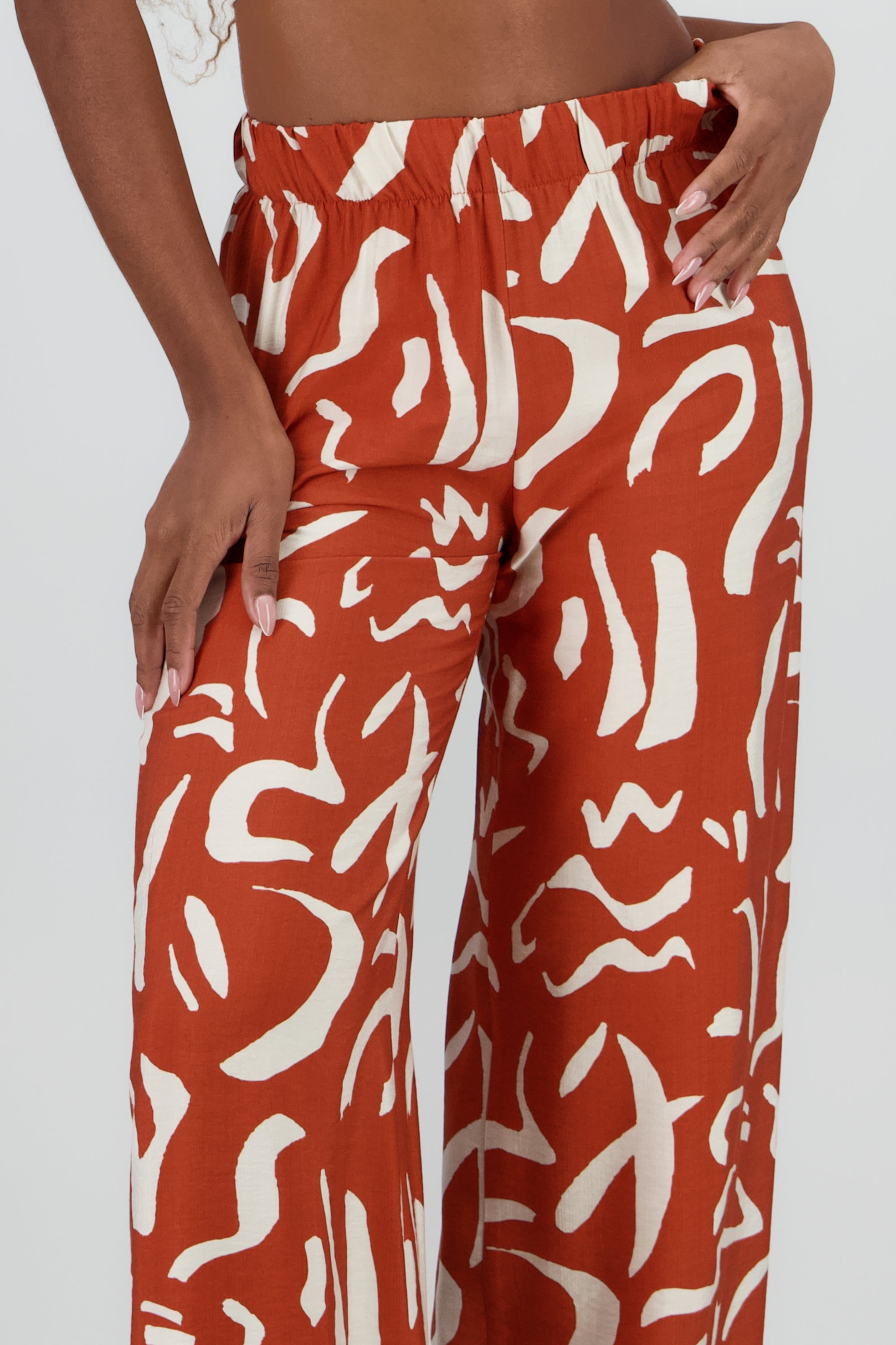 Pantalon fluido detalle estampado LADRILLO