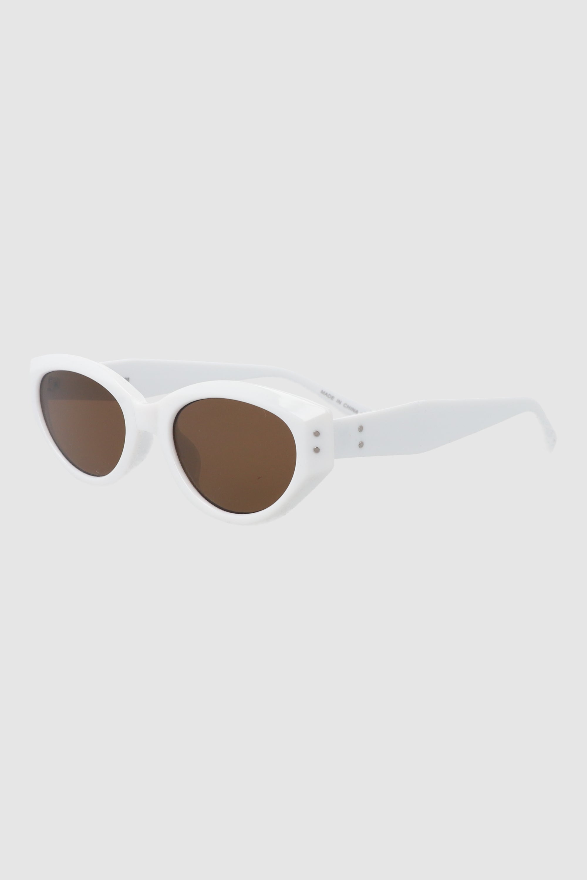 Oval cateye lenses WHITE