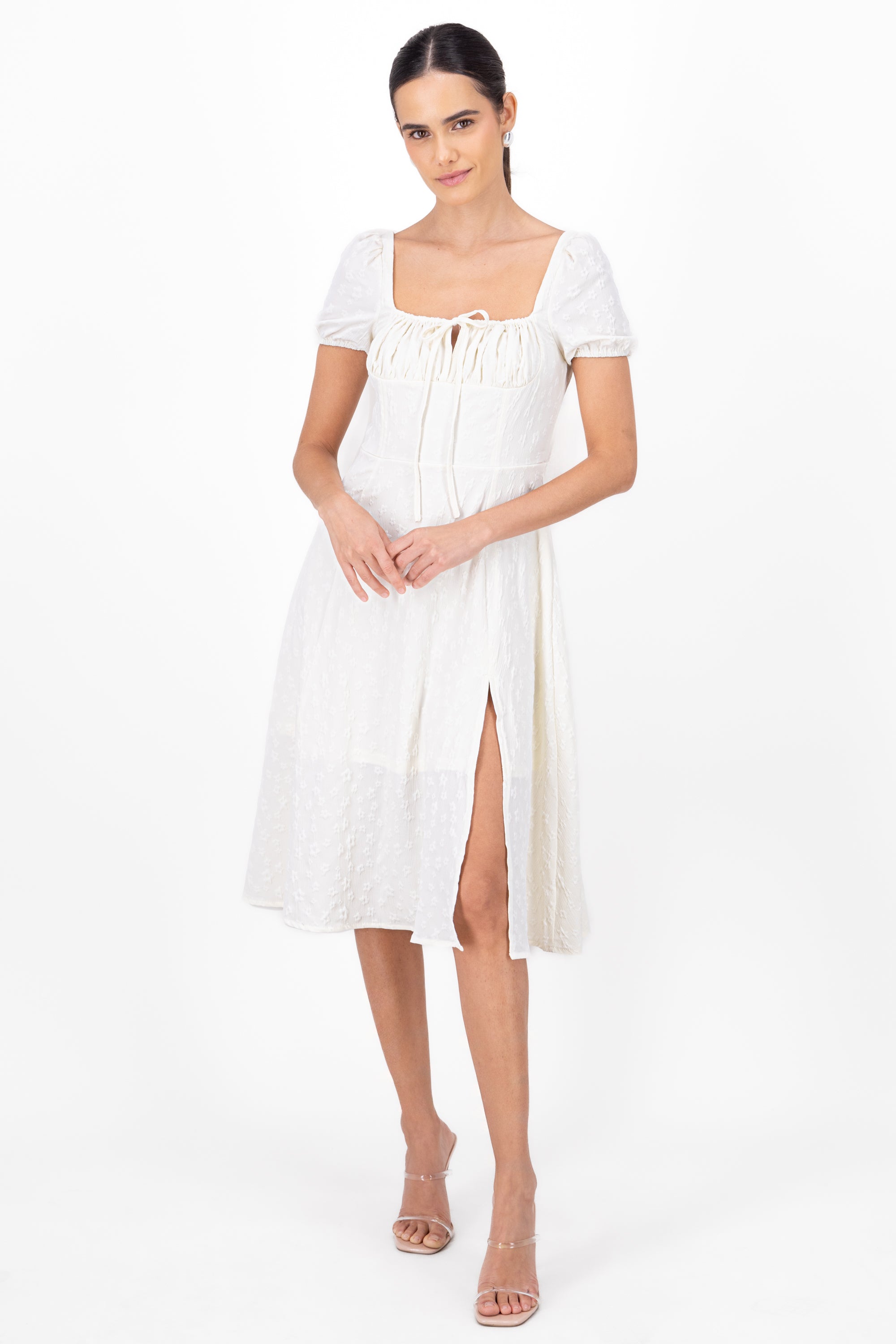 Vesido maxi escote plisado textura flores BLANCO