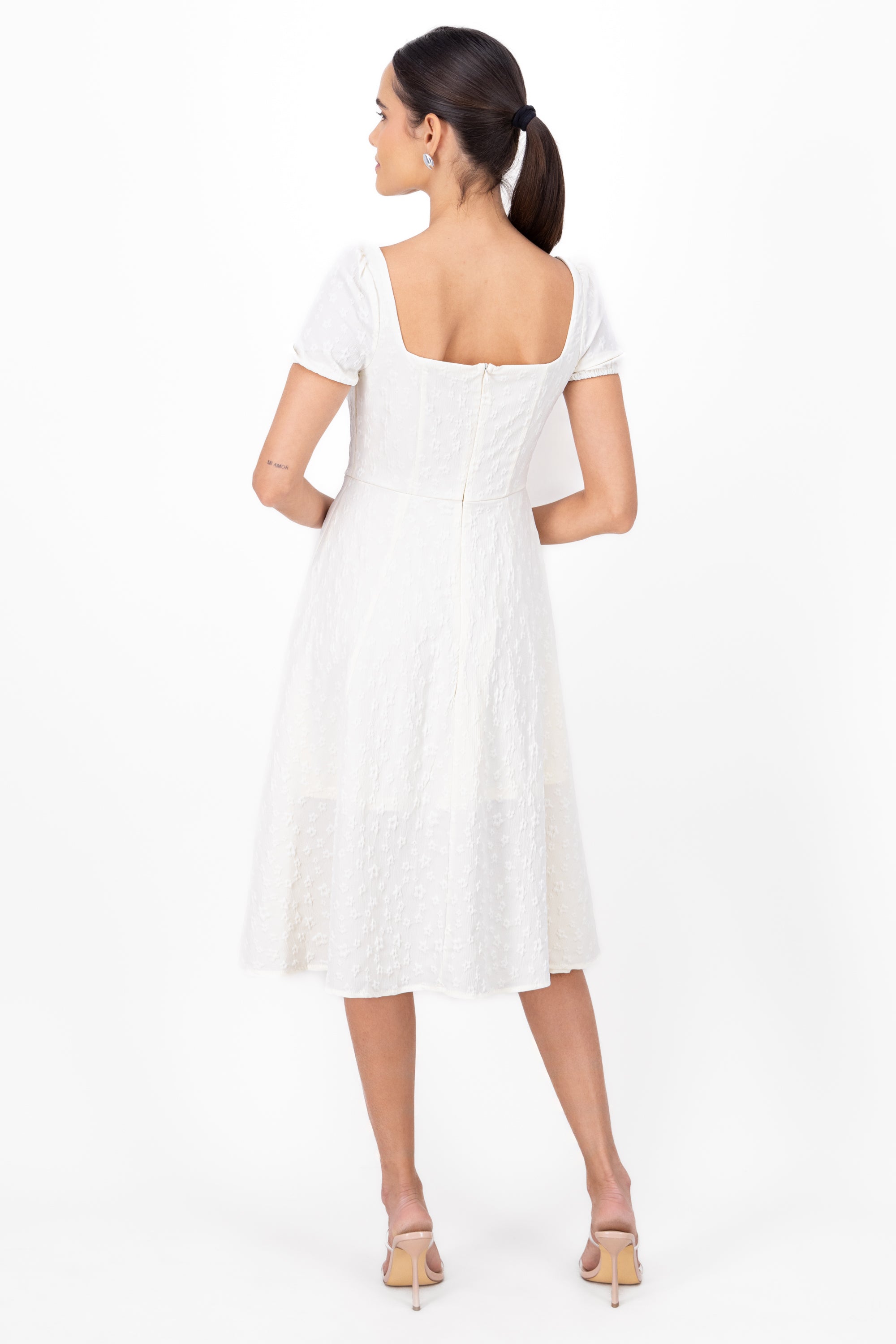 Vesido maxi escote plisado textura flores BLANCO