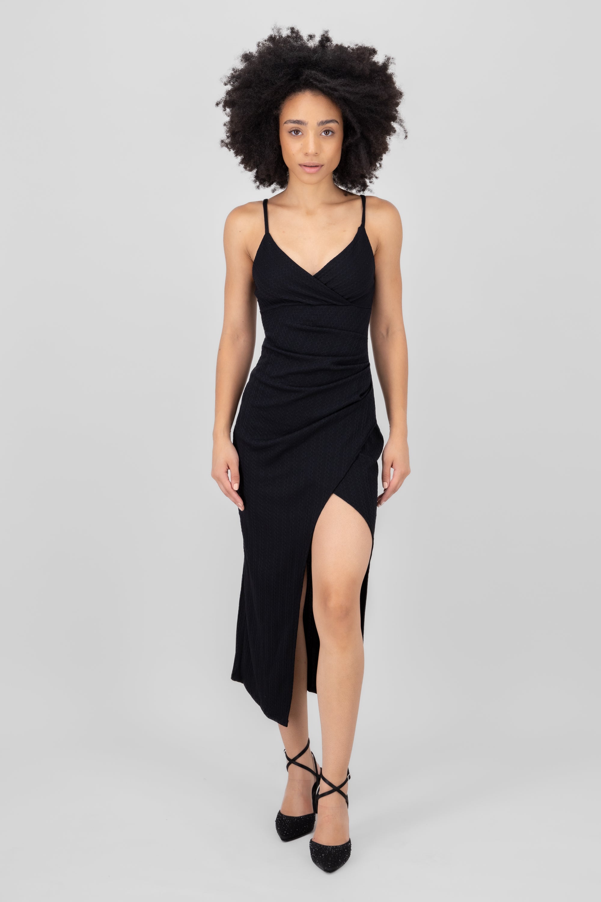 Vestido maxi textura abertura NEGRO