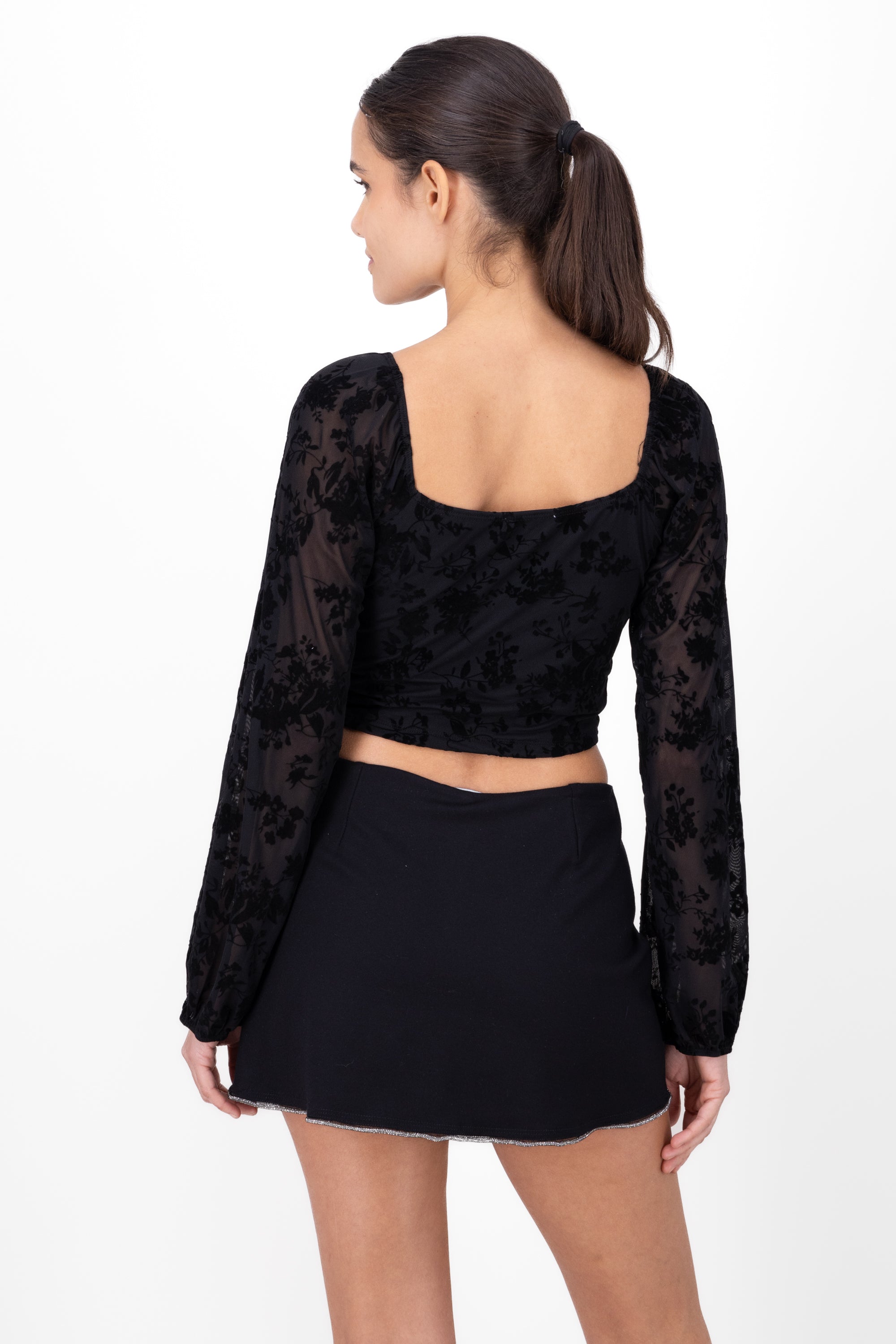 TOP WITH FLOWER Cups BLACK