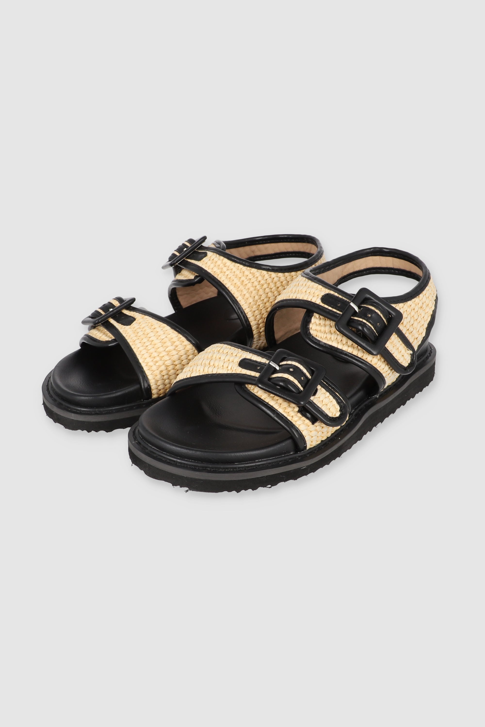 Sandalia dos tiras tejido detalle borde NEGRO
