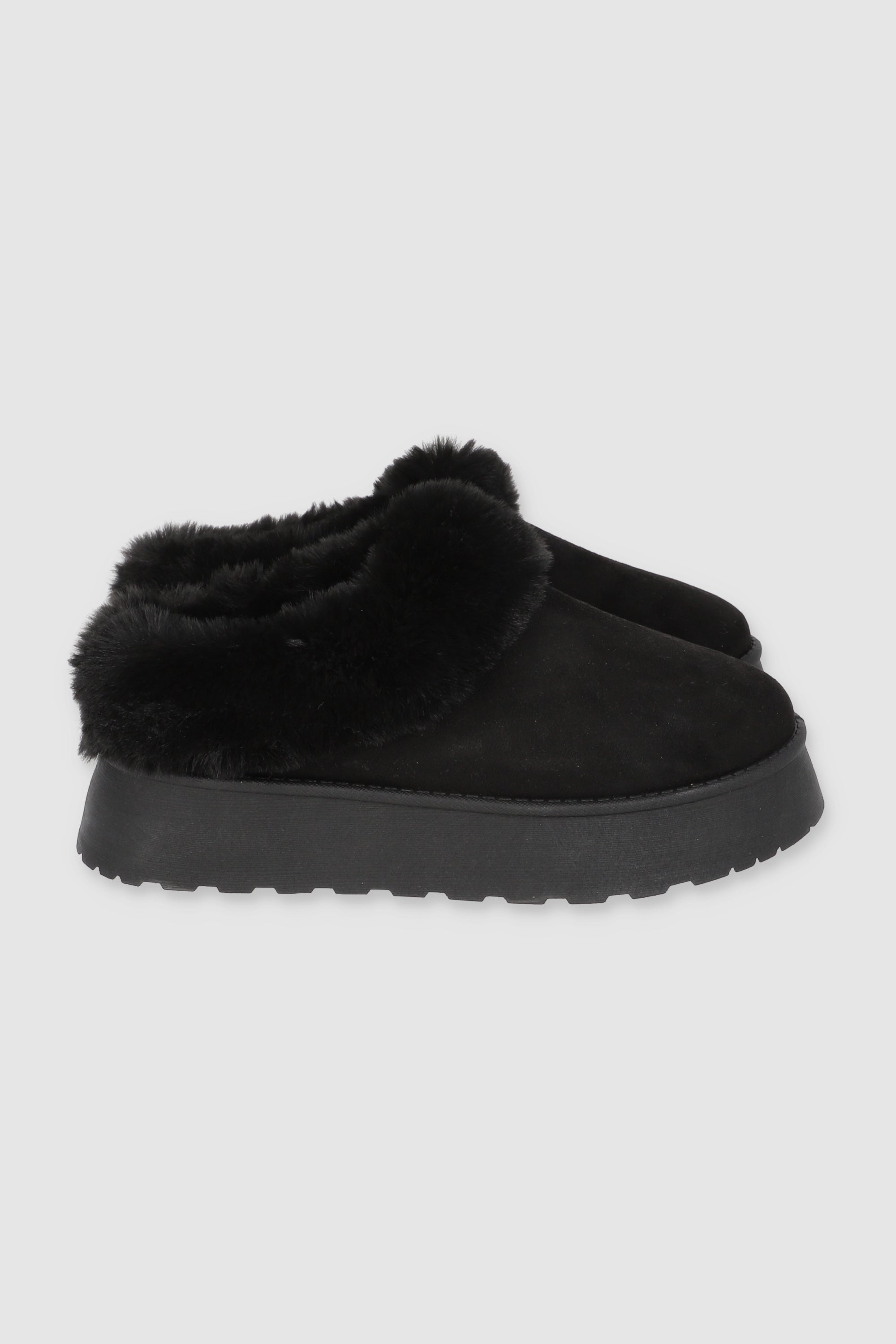 Pantufla Peluda Mula NEGRO