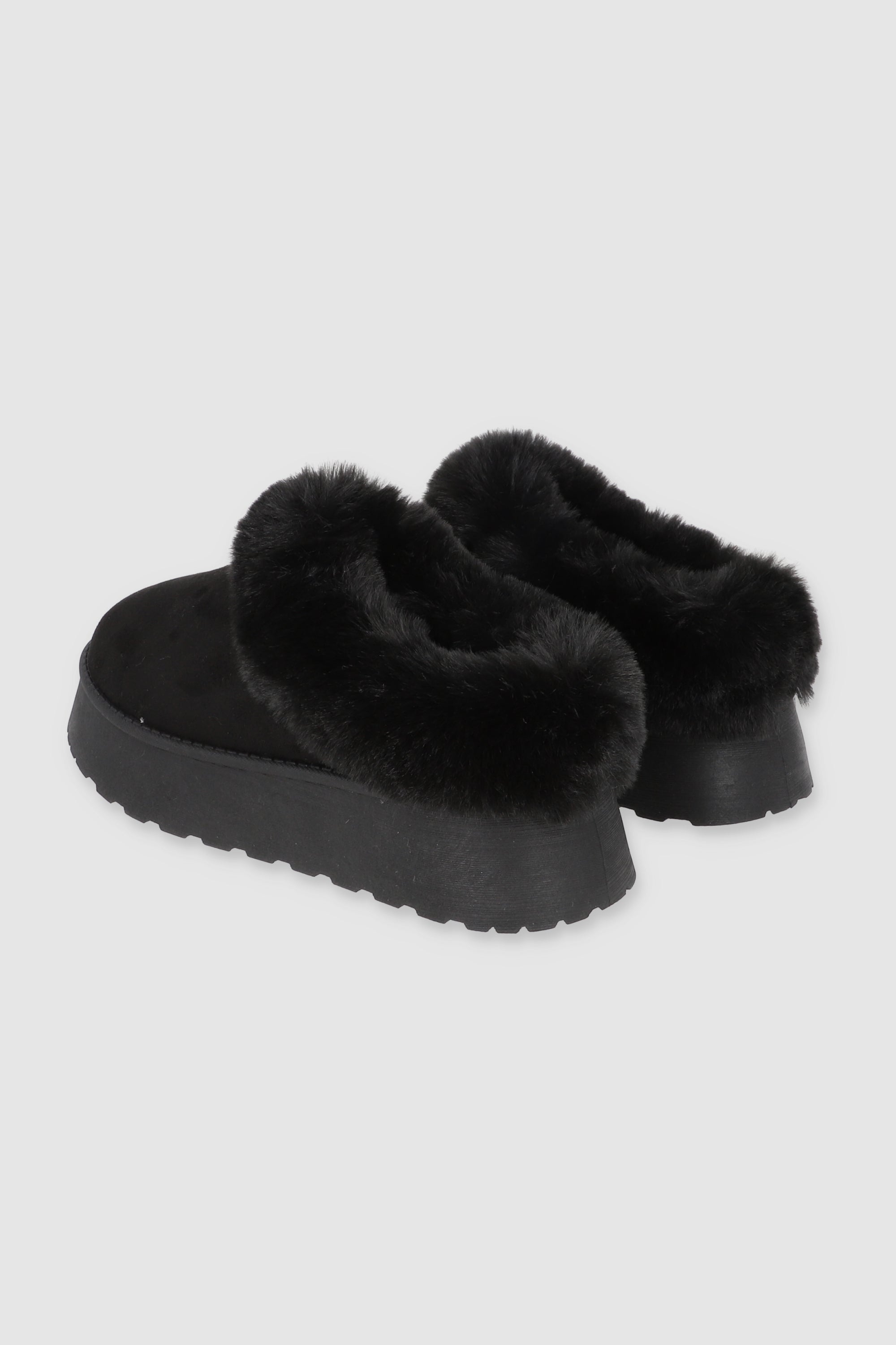 Pantufla Peluda Mula NEGRO