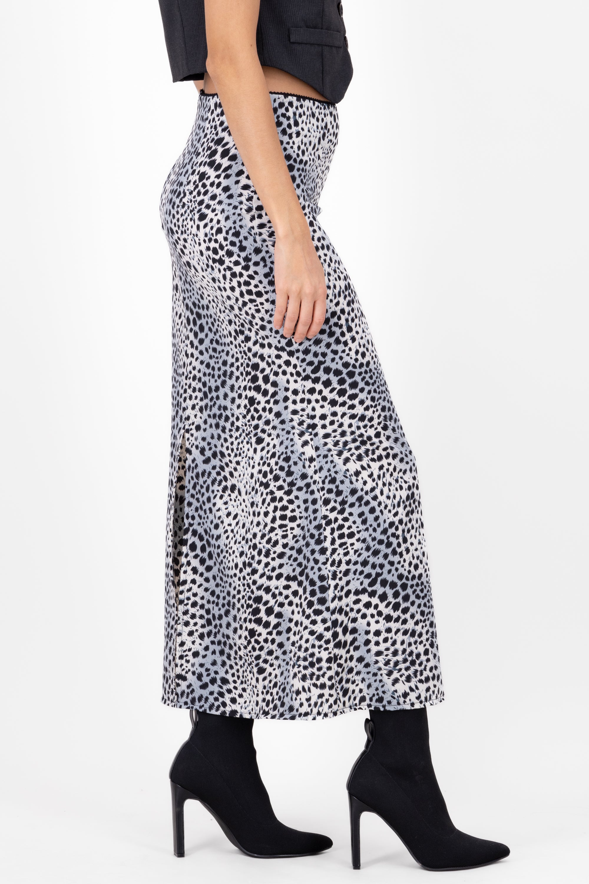 Falda maxi estampado animal print satin Hypsters BLANCO COMBO