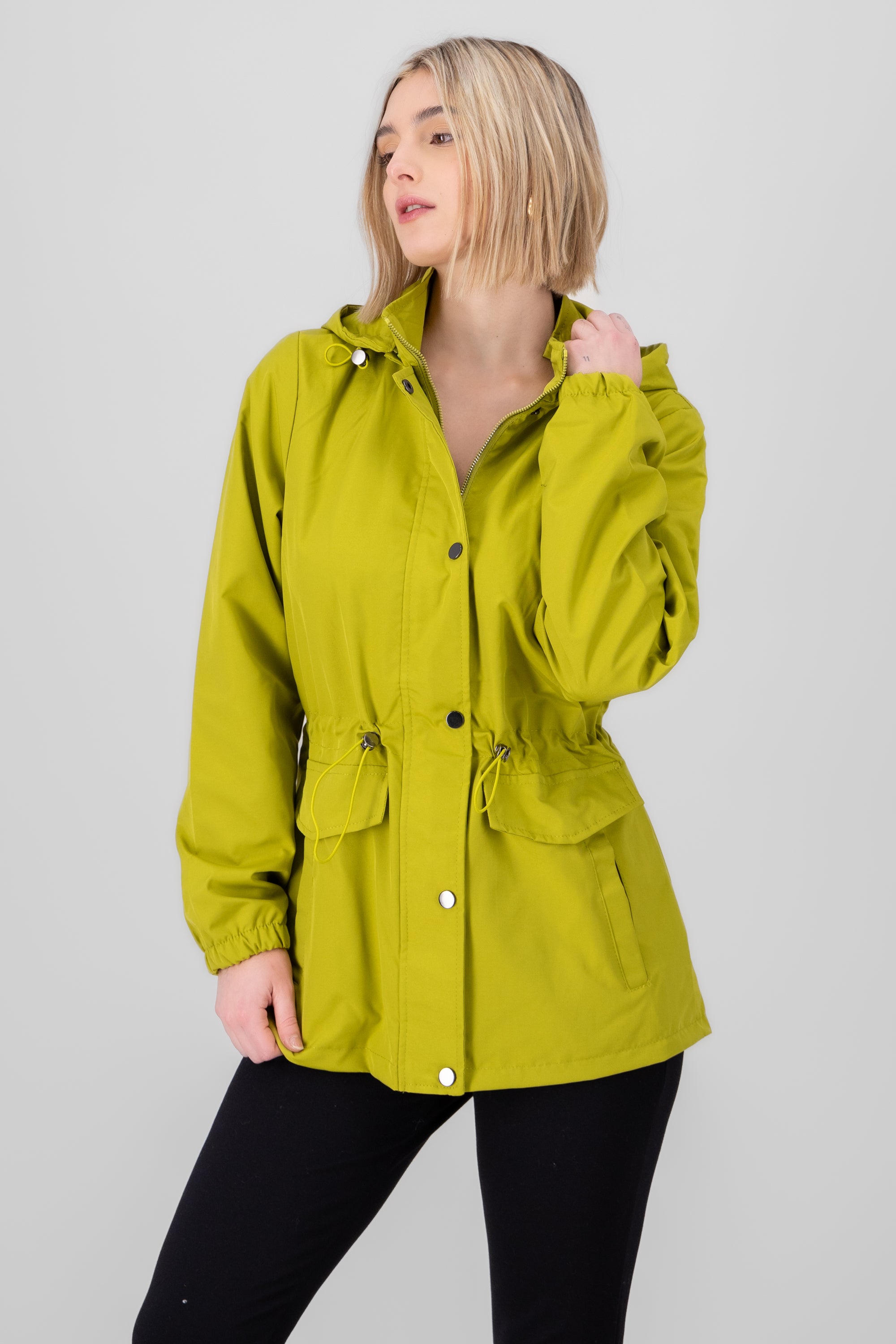 Short gabardina buttons APPLE GREEN