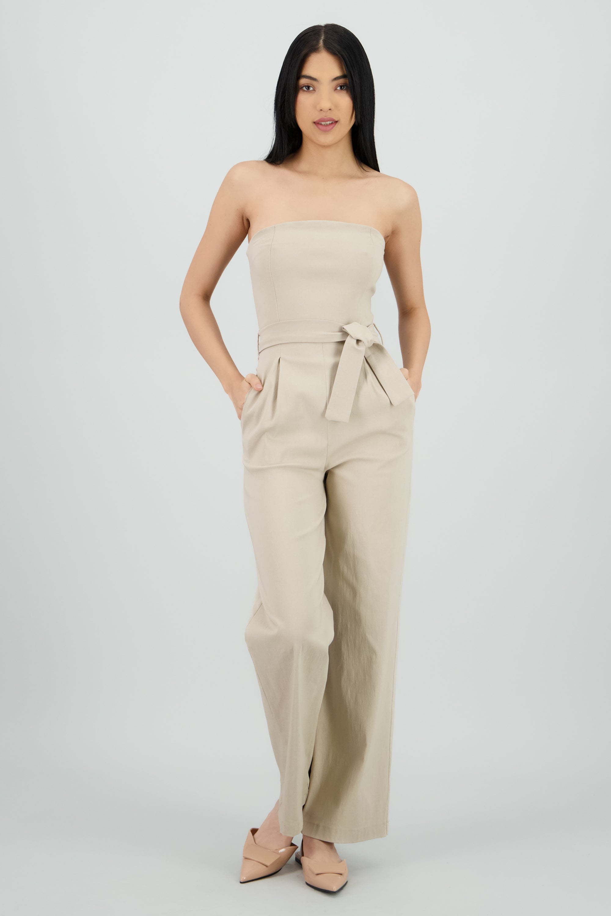 Jumpsuit strapless detalle cinturon HUESO