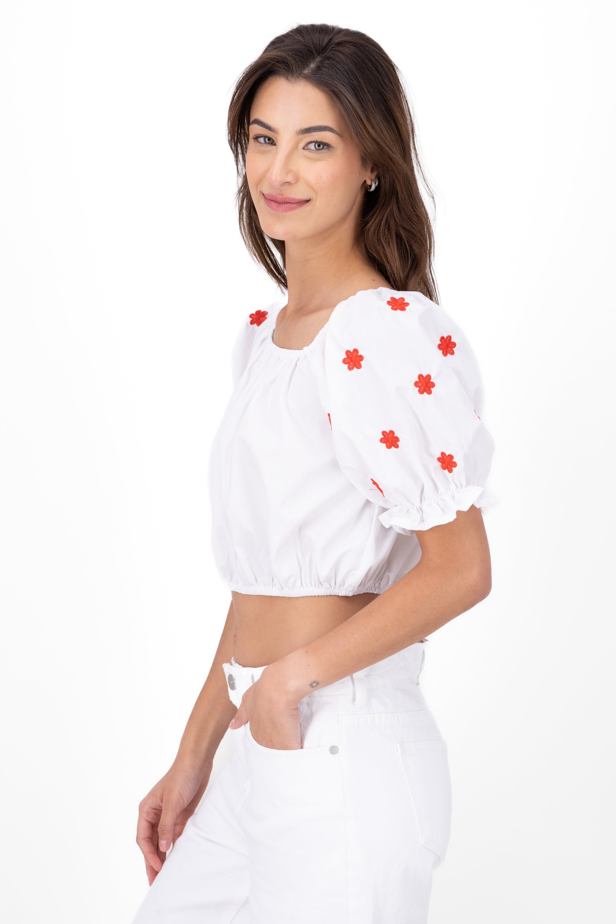 Manga Blouse Bulled Embroidery Detail WHITE