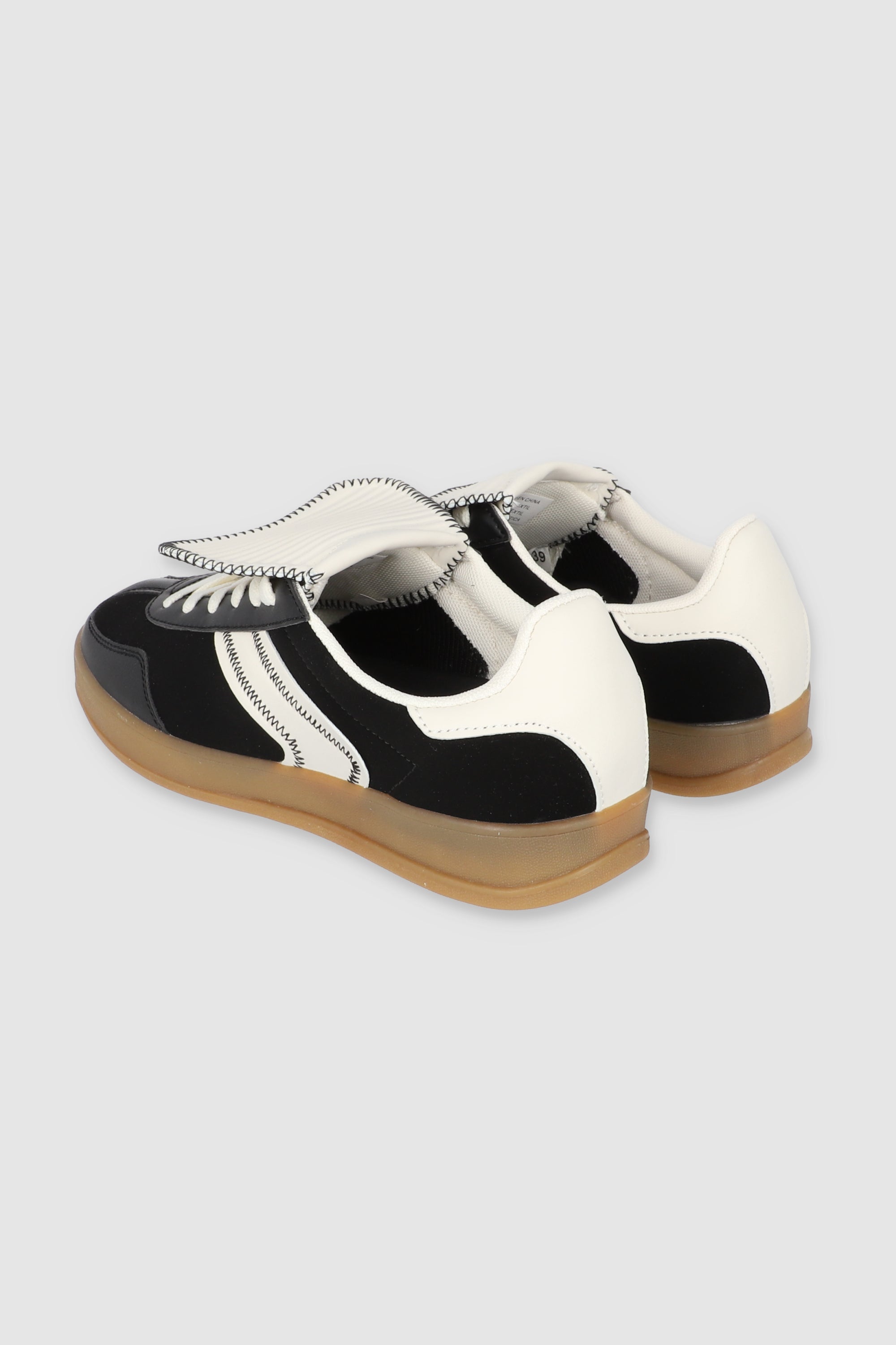 Tenis retro lengueta contrastes NEGRO