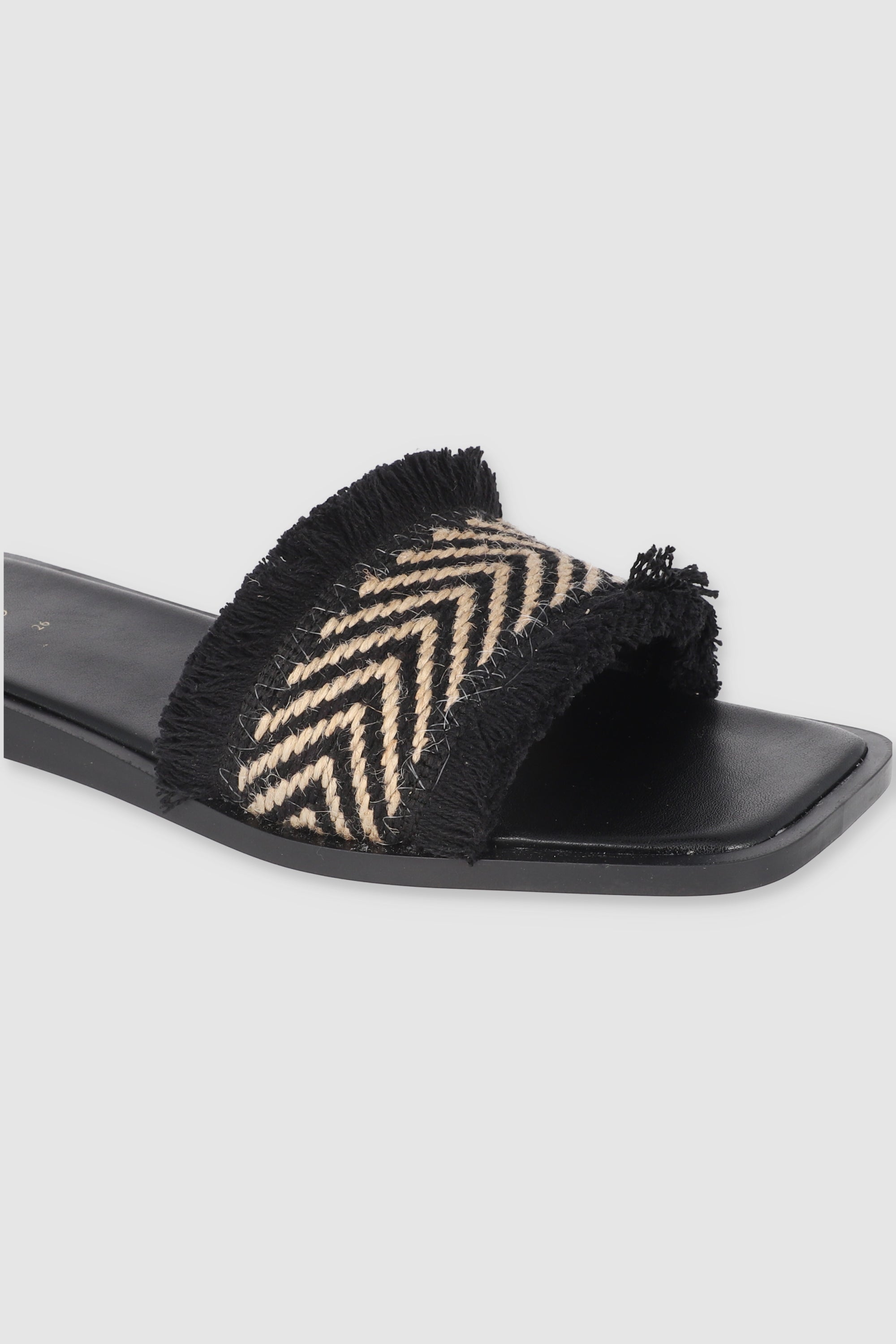 SANDALIA YUTE CHEVRON DESHILADA NEGRO