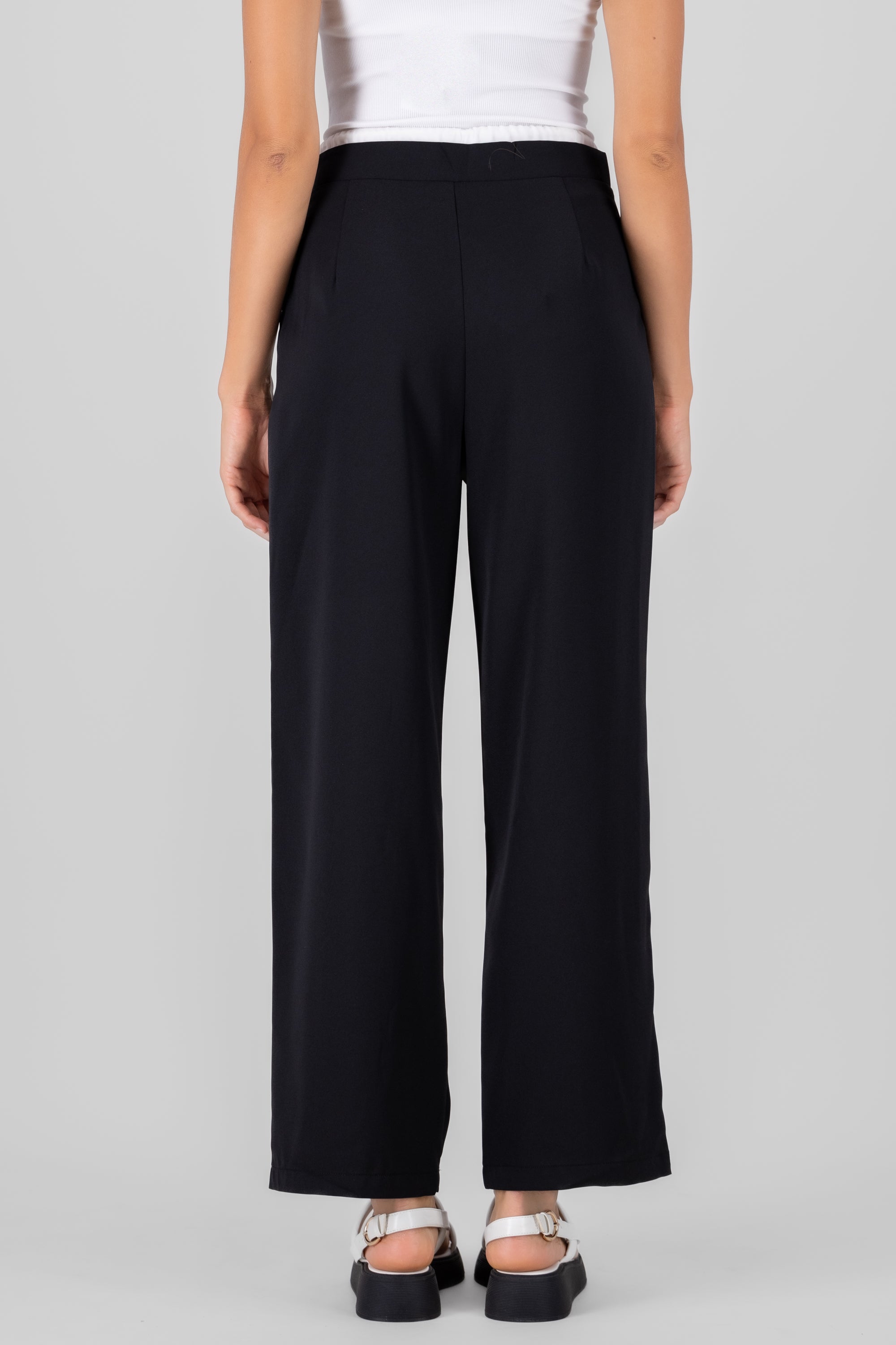 Pantalon detalle pretina NEGRO