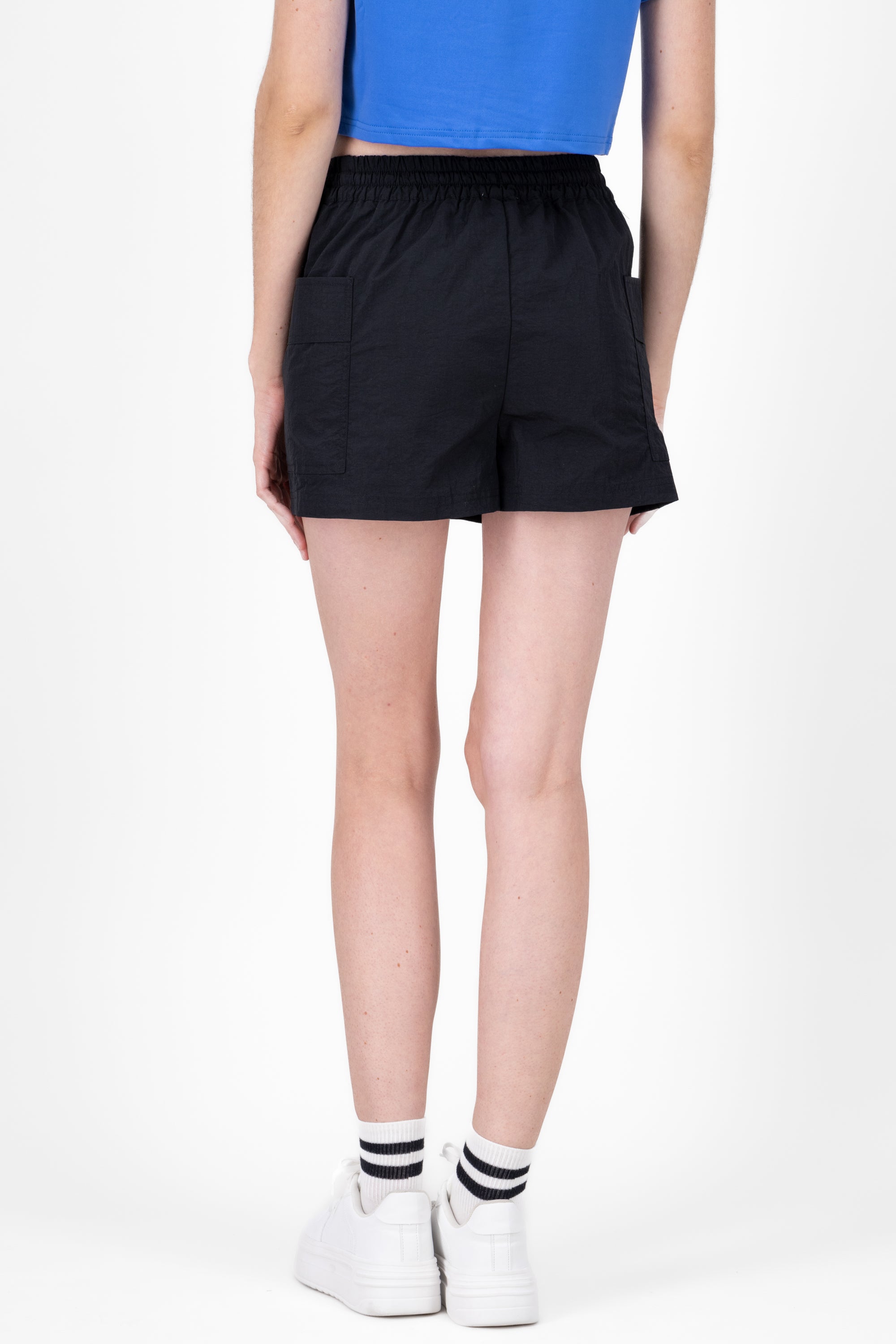 Falda mini tipo parachute NEGRO