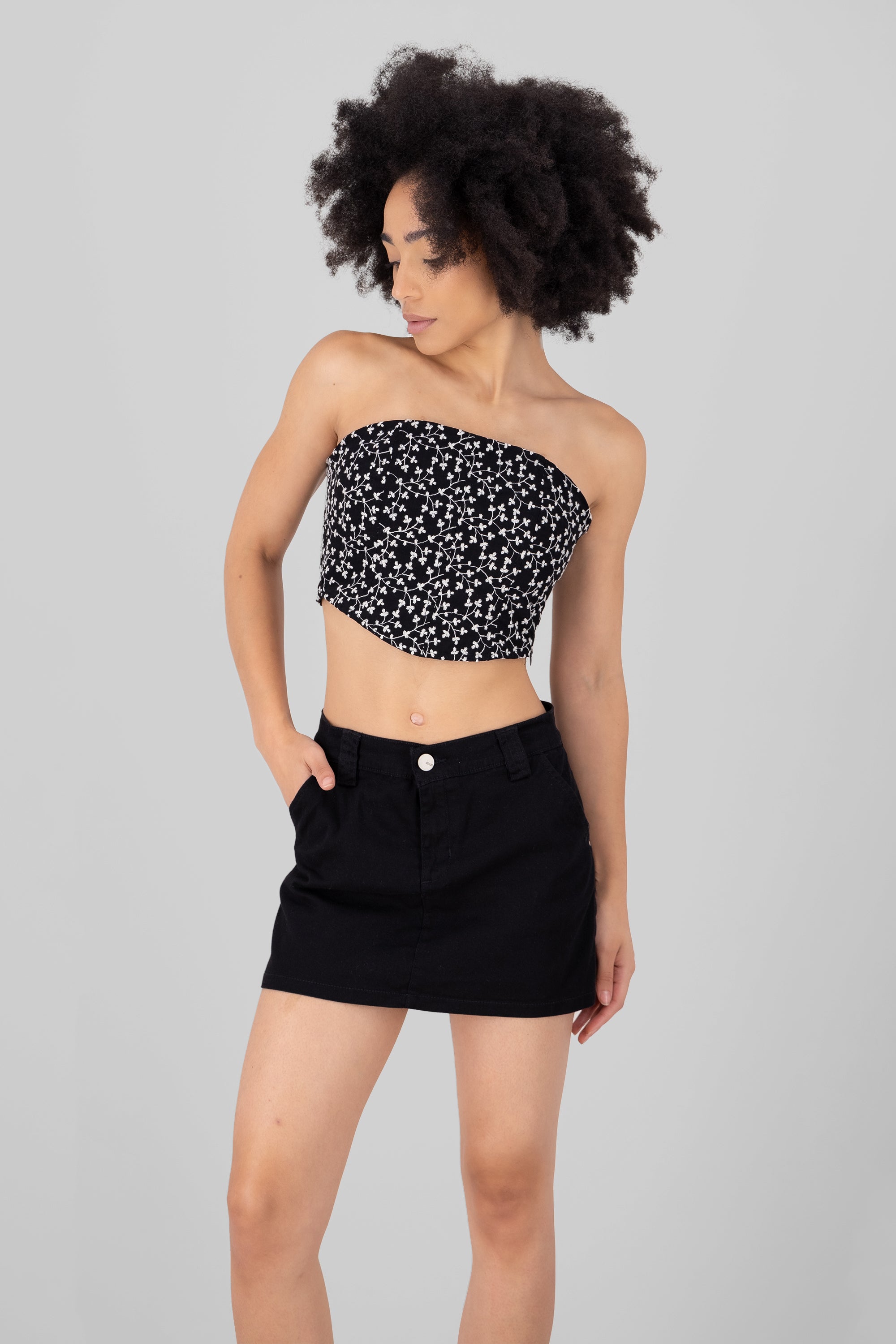 Top Straples embroidery BLACK