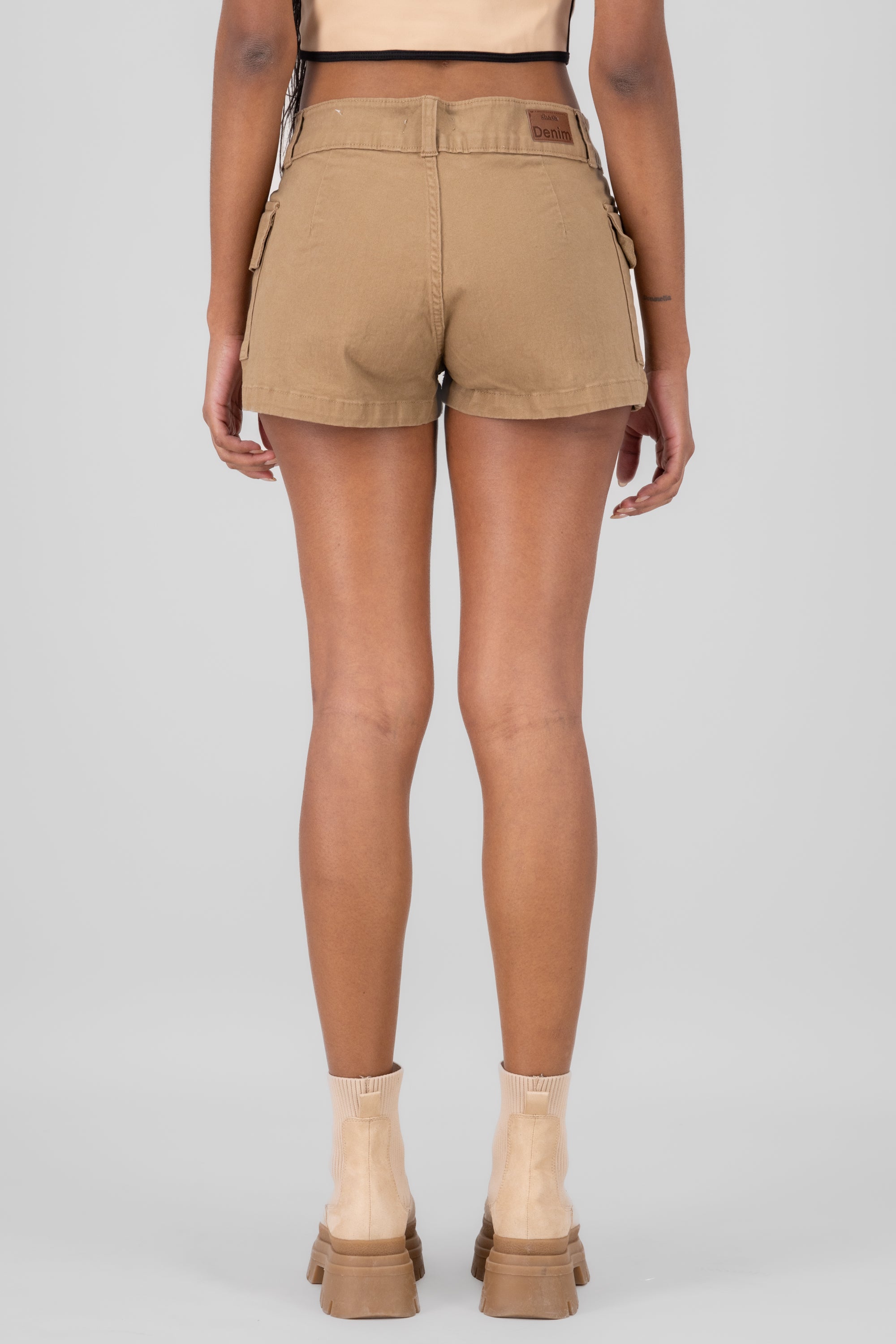 Mini short cargo con cortes KHAKI