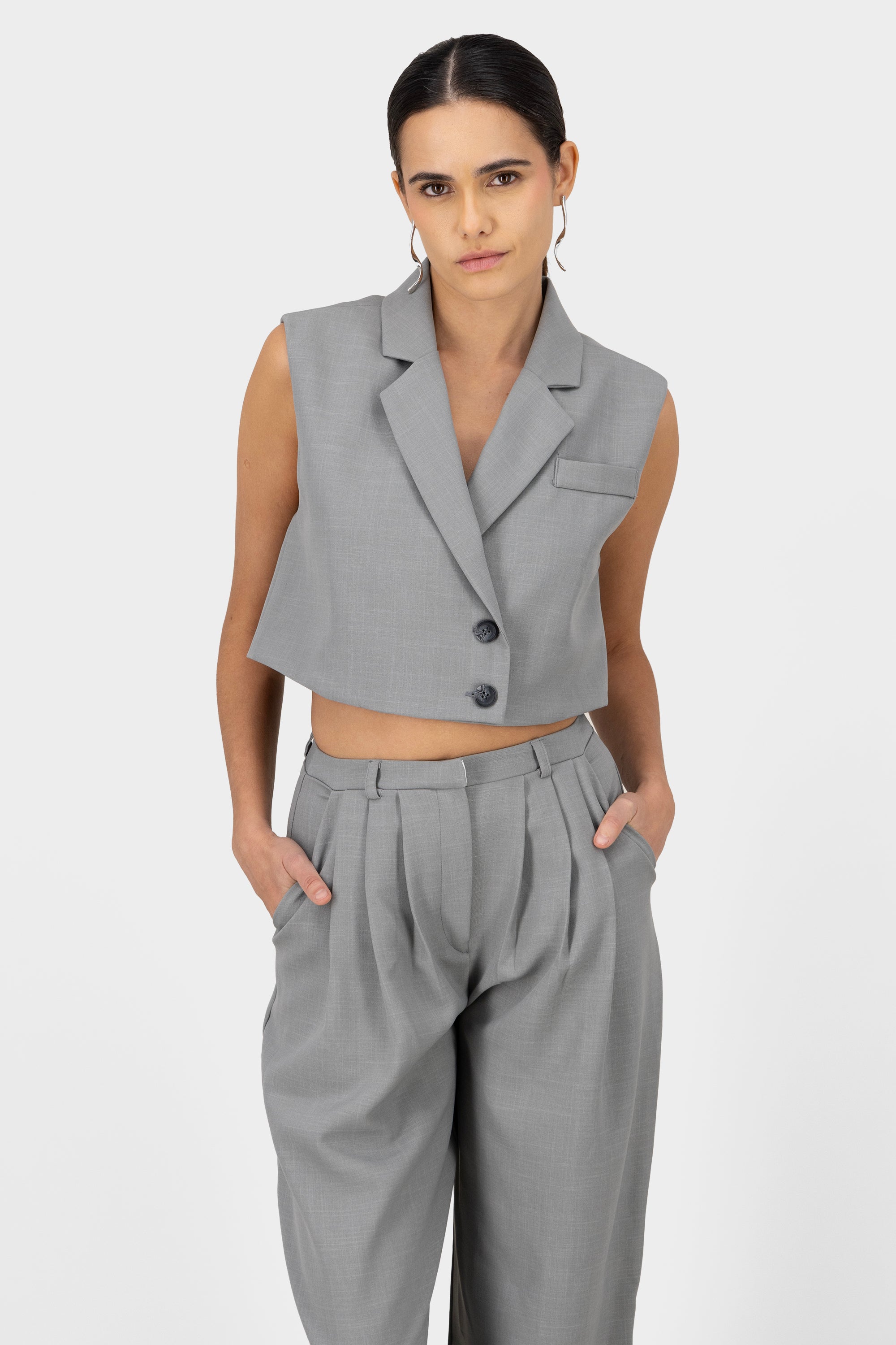 Crucked tailor vest with flap and butpsters button GREY