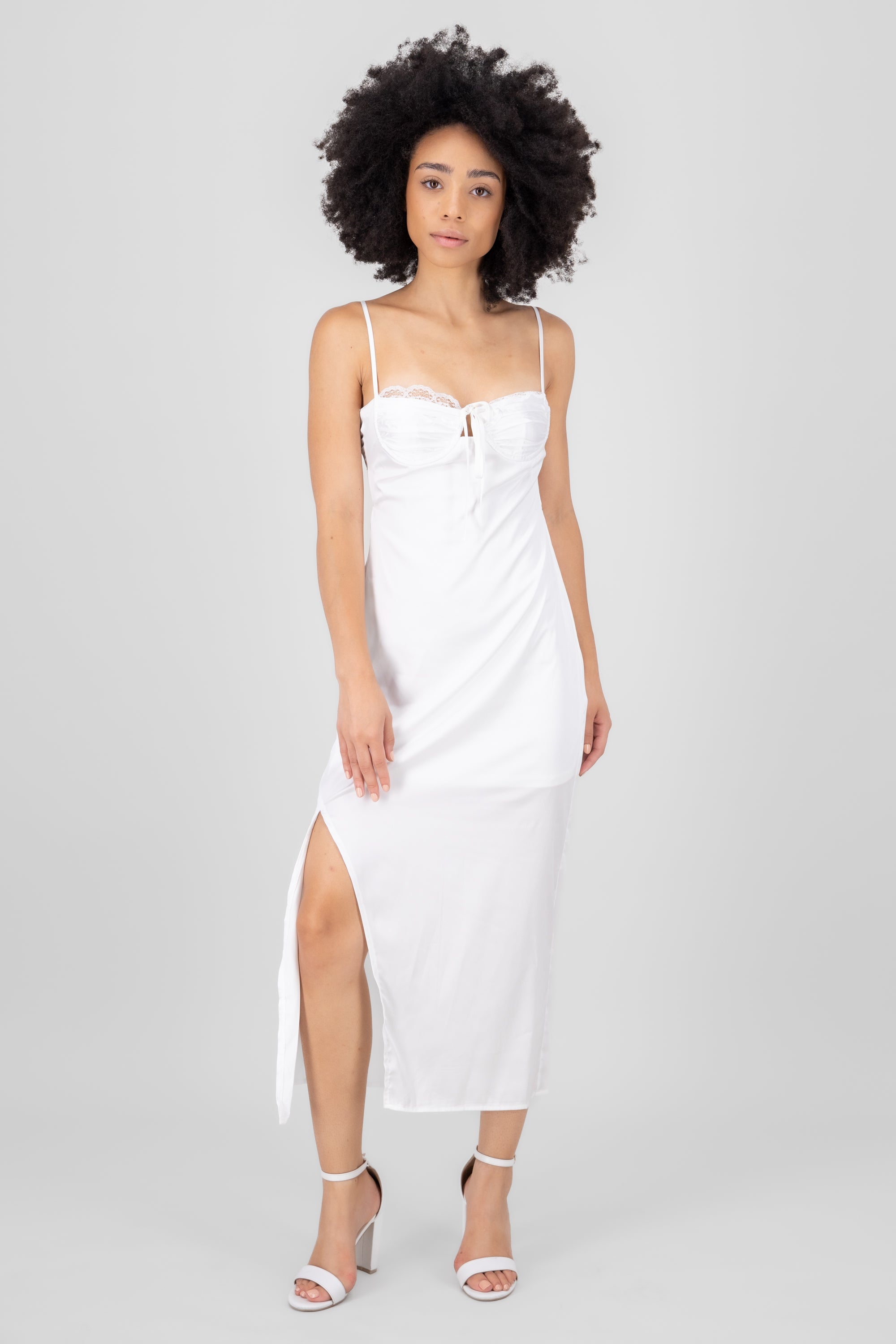 Vestido maxi satin detalle encaje BLANCO