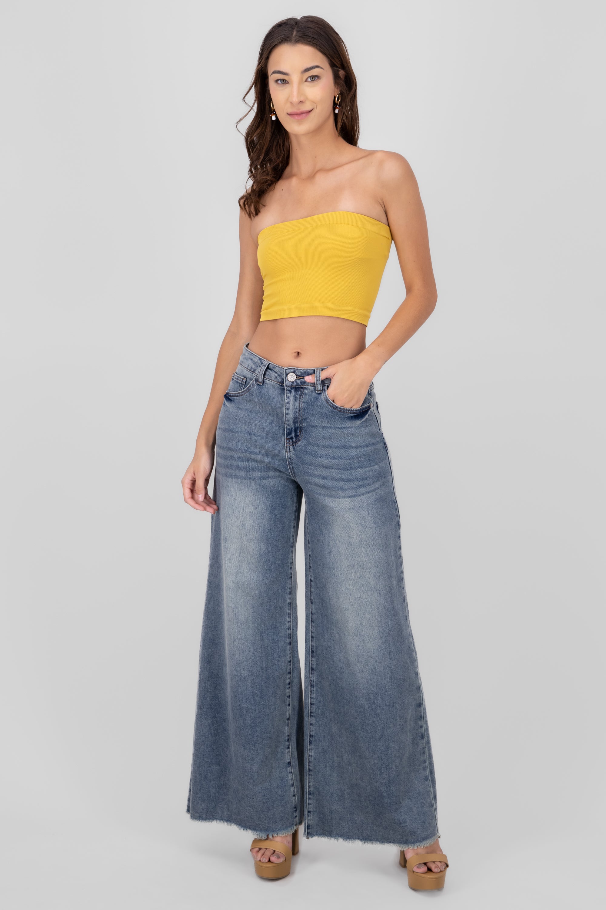 Wide leg jeans with wear ACID WASH